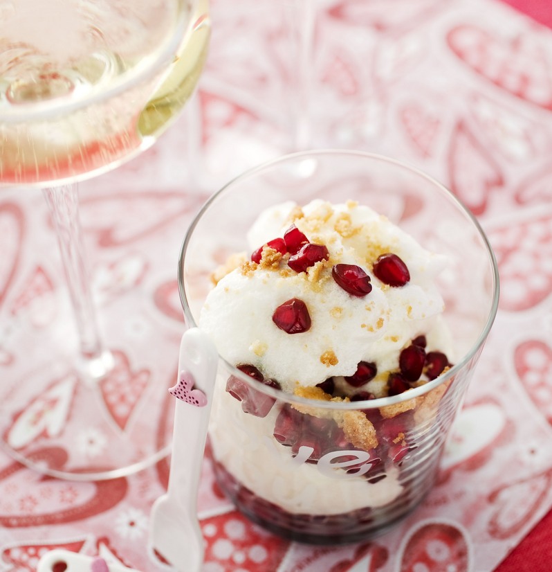 Pour cette Saint-Valentin, offrez-vous un toast à l'amour avec un verre de vin exquis ! 🍷❤️ Que ce soit un vin délicat ou un grand cru, chaque gorgée est une célébration de votre complicité. Partagez des moments chaleureux autour d'une bouteille soigneusement choisie. 🌹🥂 #love #winetime #celebration #alsace
© ASSET-ConseilVinsAlsace