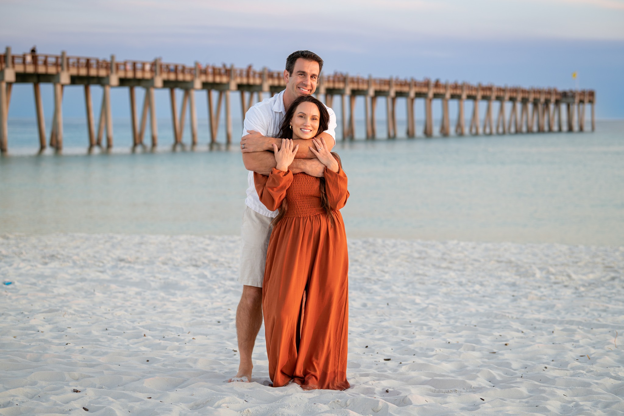 Capturing the magic between two people in love is rewarding! Discover some fun and creative couples photography poses to elevate your next photoshoot. Click here to learn more: https://www.sunsetphotography-pcola.com/post/creative-couples-photography-poses-for-stunning-shots #CouplesPhotography #PhotographyTips