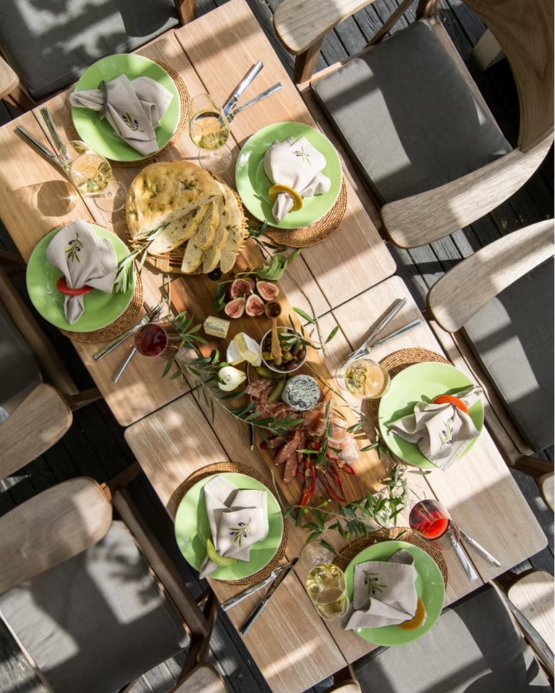 Alfresco at its finest.
Long lunches, good company, shared dishes and time to truly unwind. Ethan furniture is designed to bring people together and elevate outdoor living in every sense.
Proudly Designed & Handcrafted in New Zealand Since 1984.
Explore more on our WEBSITE, link in bio!