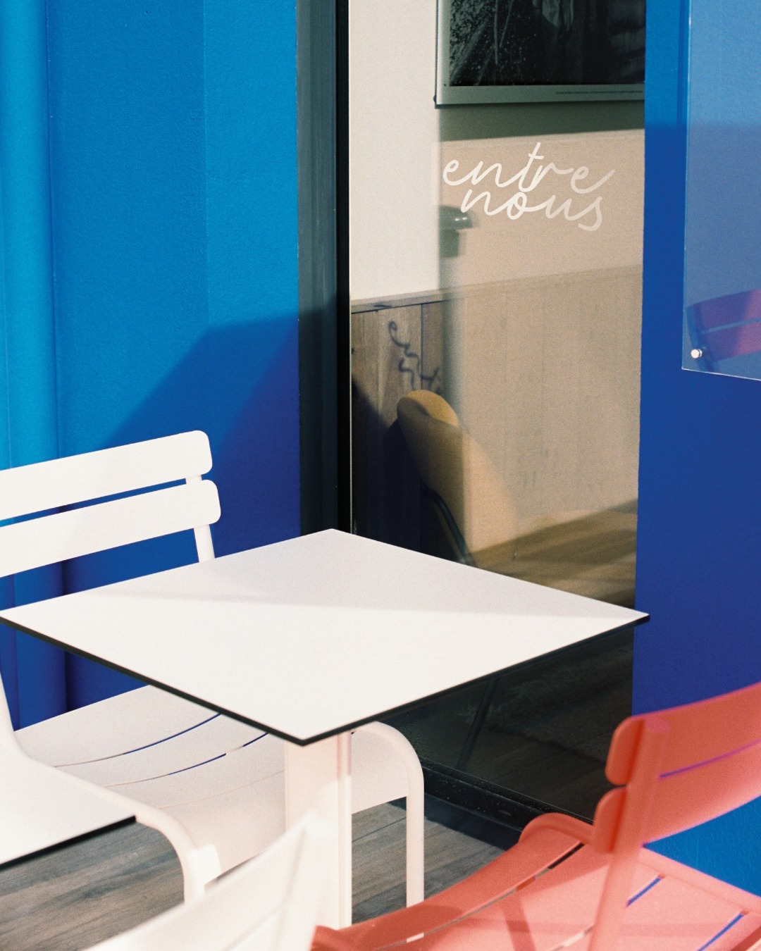 🌿 Nouveau mois, nouvelles promesses
Février s’installe, le printemps pointe doucement le bout de son nez… et chez nous, les dates se rapprochent.
📆 J-3 avant la réouverture
🌸 Le printemps n’est plus si loin
☀️ Et on rêve déjà de quelques moments en terrasse, bien couverts, visage au soleil, autour d’un café ou d’un verre.
On se retrouve très vite 💙
-
Entre Nous
35 rue de la marine
29730 Le Guilvinec
+33 (0)2 98 92 73 56
Ouvert du jeudi au lundi 🌈
#entrenous #guilvinec #entrenousguilvinec #restaurantguilvilnec #dejeuner #diner #goûter #boireunverre #paysbigoudensud #bigoudenjoy
Crédit photo : @marineburucoa