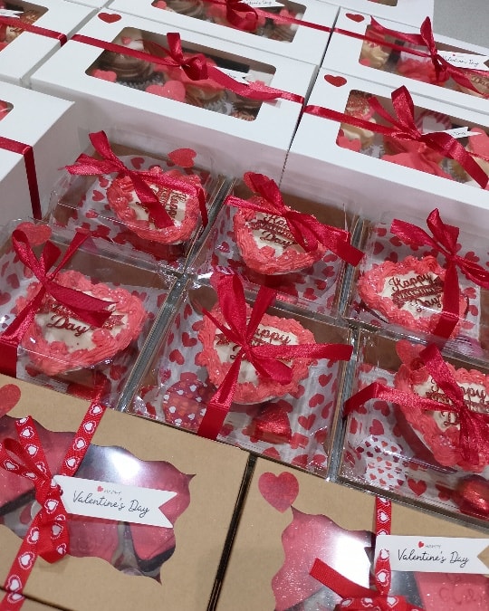 Pre orders open
Cupcakes , brownies and sharer boxes all available