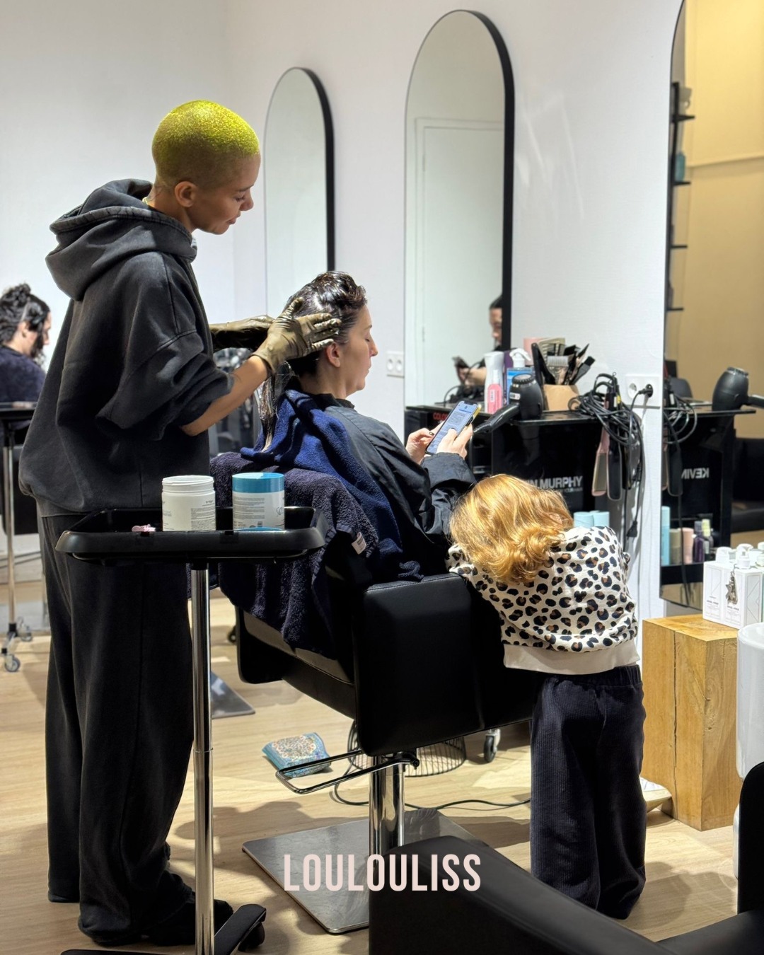 Maman & fille chez Loulouliss
Un moment de complicité, de douceur et de beauté à partager 💛
#MomAndDaughter #MomentsPrécieux #LouloulissFamily