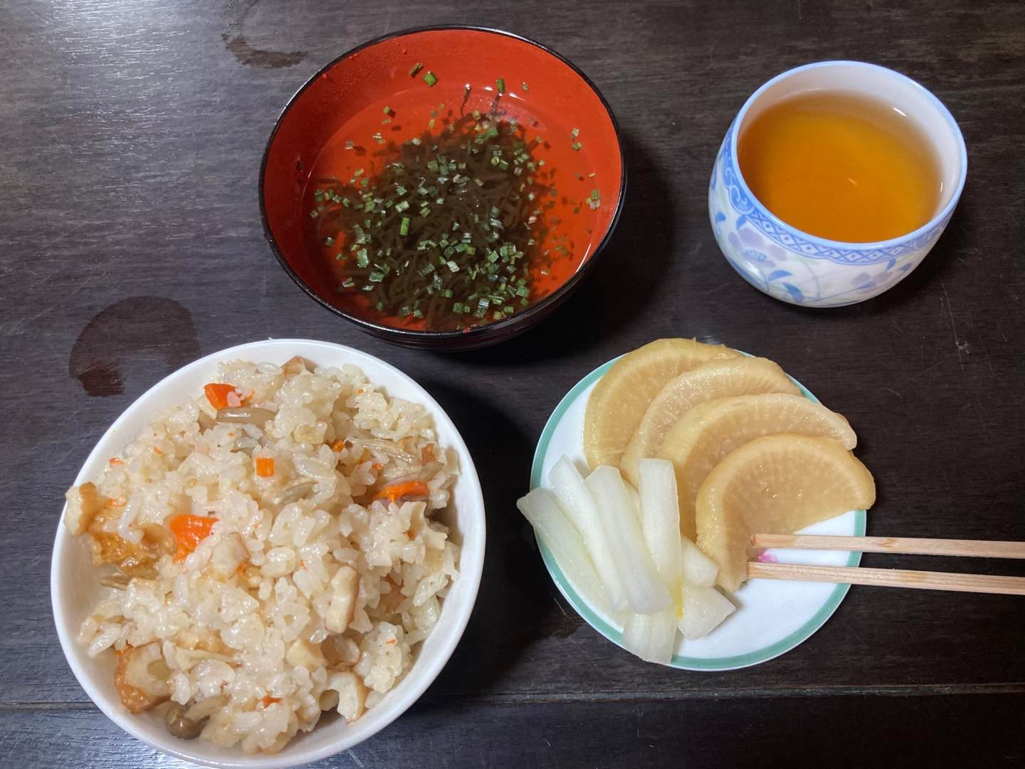 投稿作業スペース
本日、さいわいのもりではお掃除の会でした
美味しいお昼