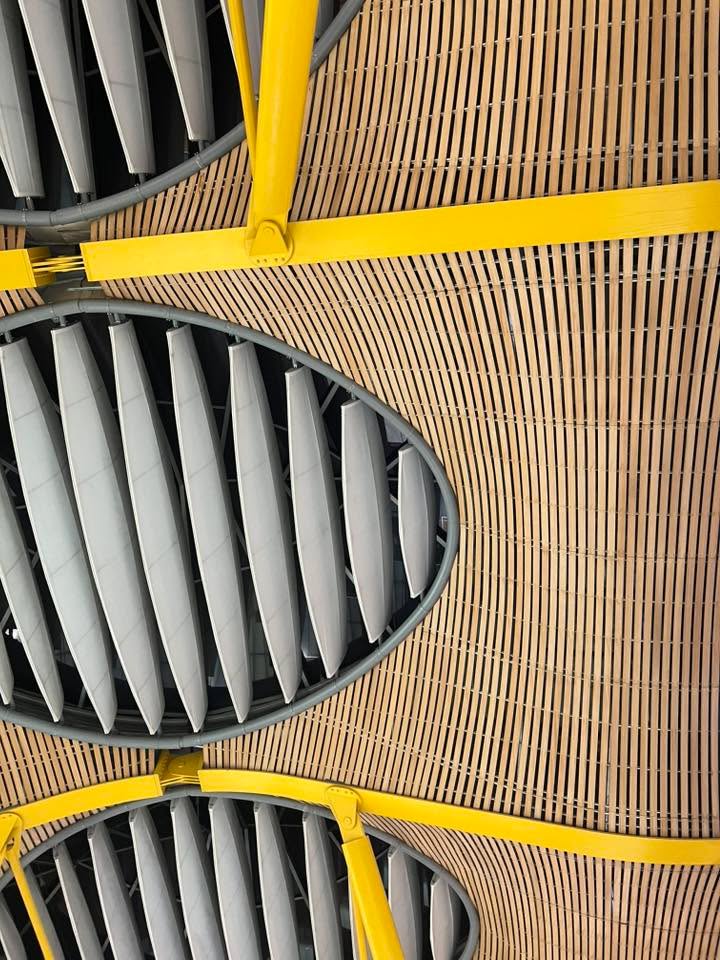 Aah, wieder mal in Madrid! Der Angelpunkt so vieler Reisen … Und schon geht es weiter! Nur noch etwas mehr als 10‘000 Km. #ccaatsantiago2026 #familienbesuchchile