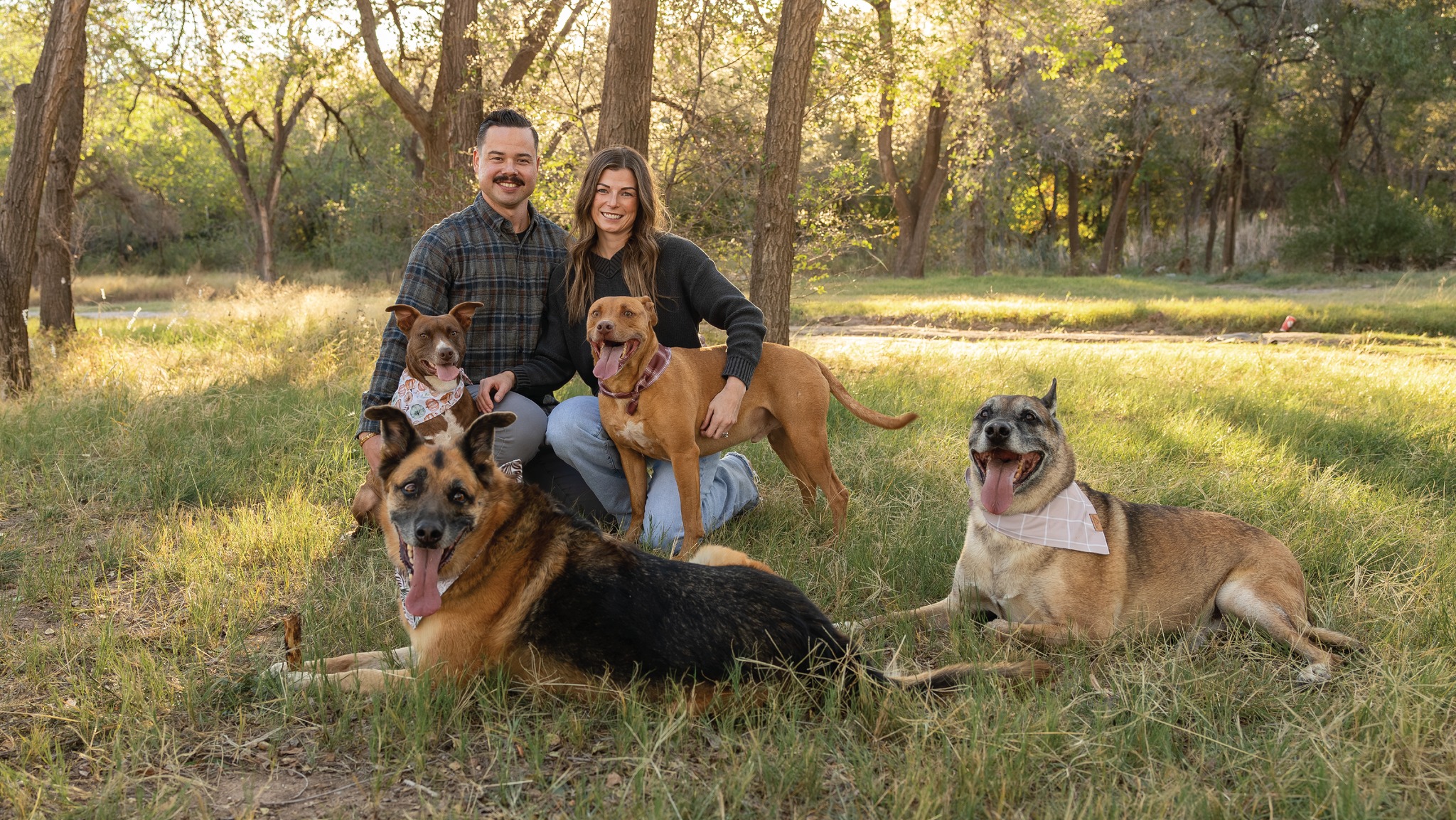 Dreaming of warmer temps and sessions with the best pups❤
#ashleyadamsmedia #lubbockphotographer #lubbockcouplesphotographer #lubbockseniorphotographer