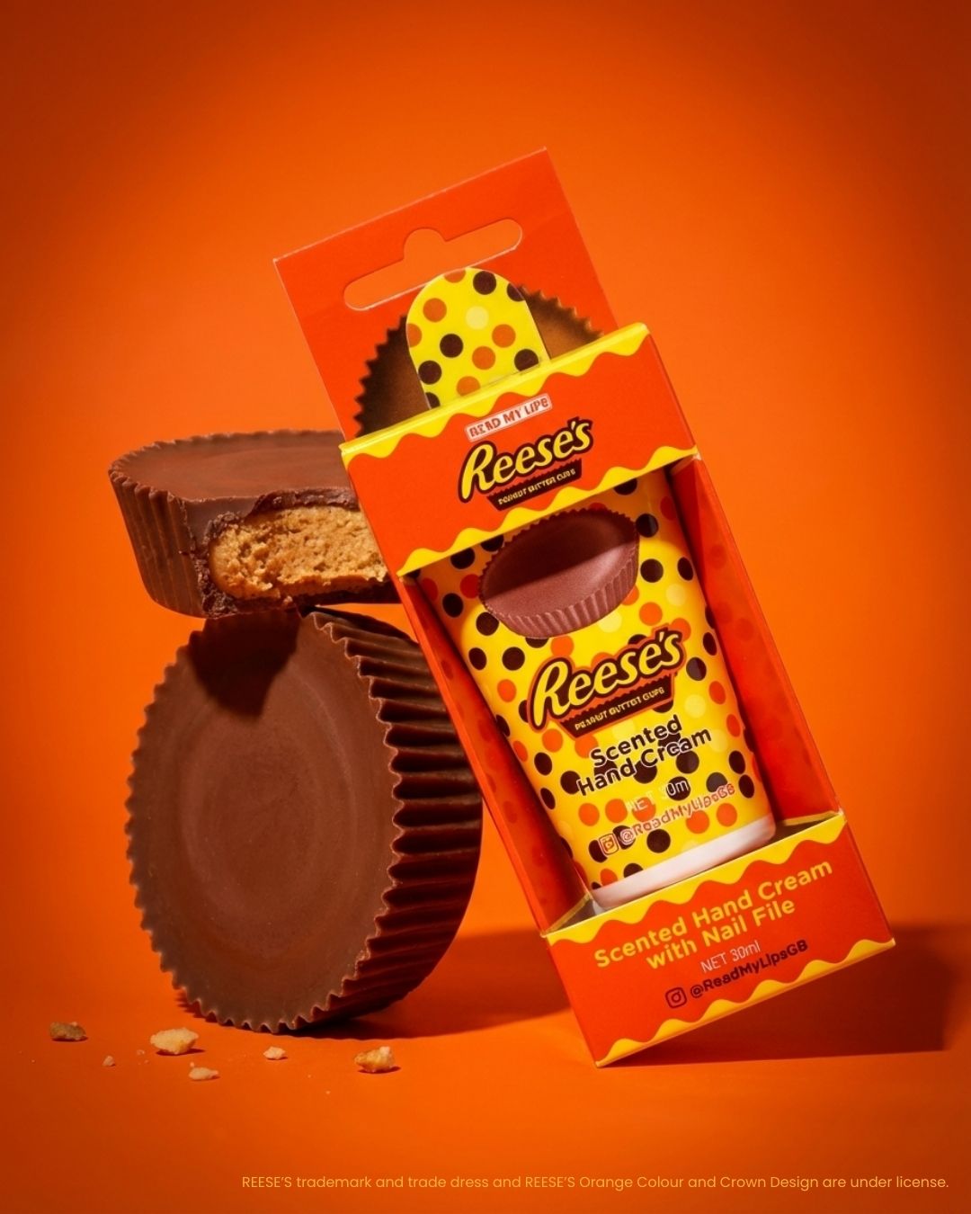 Your winter staple 🧡
Shop our REESE’S Hand Cream with Nail File set @amazonuk today
#readmylipsgb #REESES #handcream #nailfile