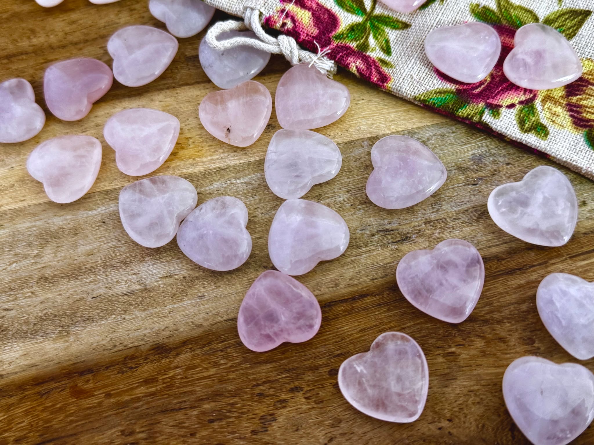🩷🩷🩷🩷🩷 FREE GIFT:
Get a moon-charged heart shaped ROSE QUARTZ stone
with every purchase $25+ until February 14th.
Rose Quartz is known as the stone of love, believed to support compassion, emotional healing, and self-love. Perfect for your pocket.
SHOP OUR WEBSITE:www.MDGsoapStudio.com