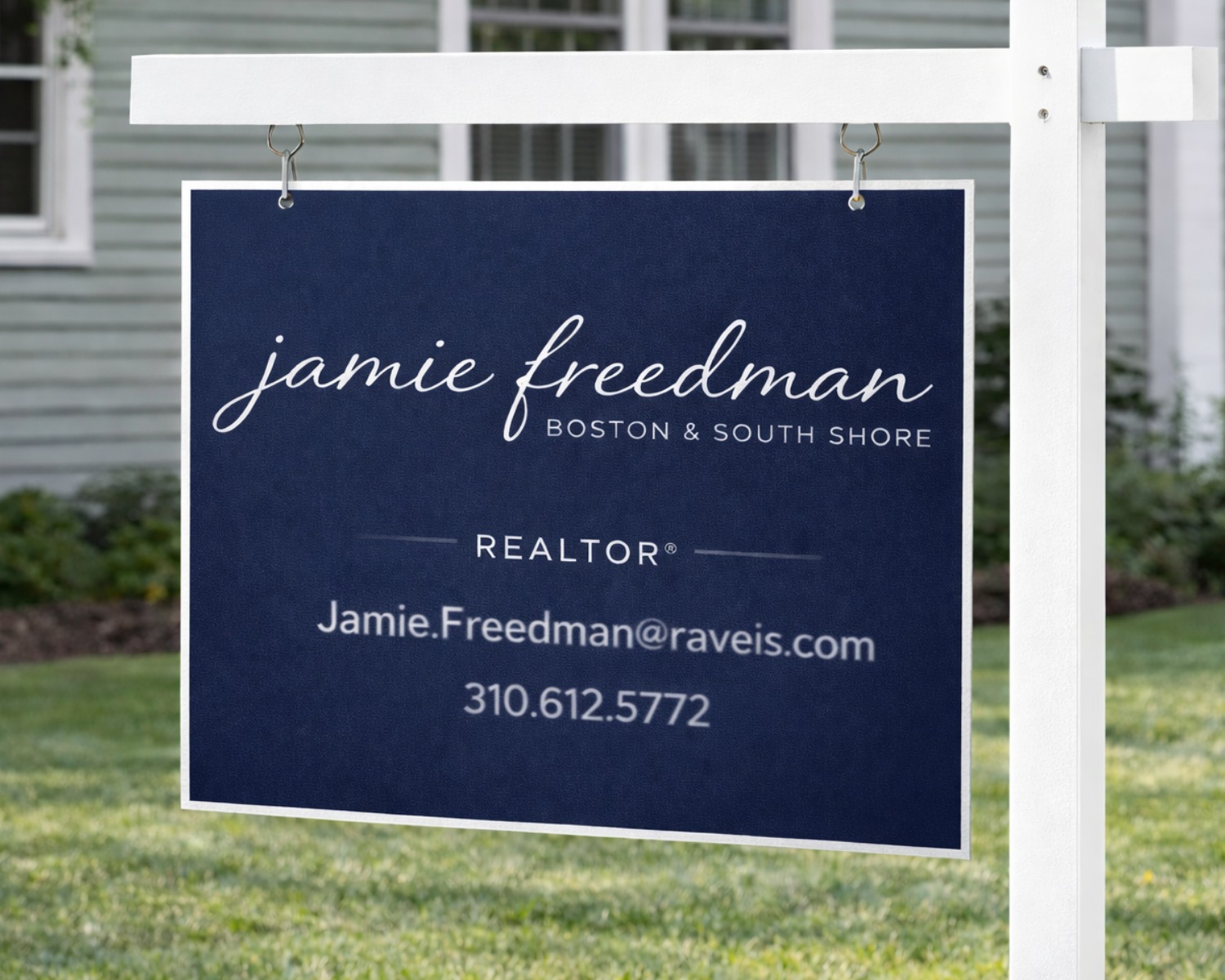 In real estate, first impressions happen long before the first showing.
We designed Jamie Freedman’s brand to feel polished, credible, and personal, supporting how she shows up in the Hingham market with William Raveis.
Brand Design + Photography for #BlueSevenClient | @southshorejamie