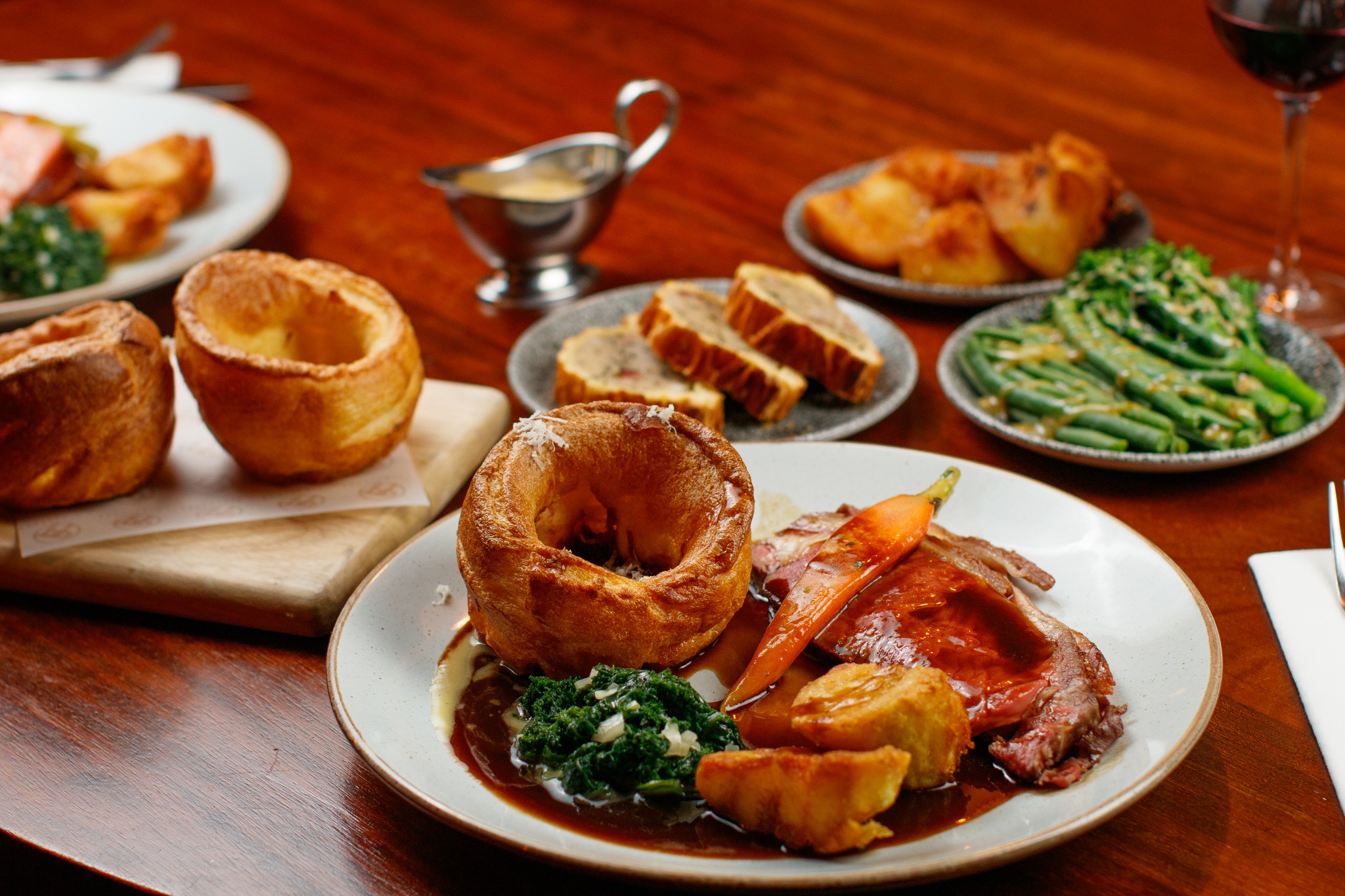 Sundays are for great food and easy afternoons. Our Sunday Roast brings classic comfort with bold flavours, using quality Irish produce, all the traditional trimmings, and plenty of time to settle in. Finish the day with cocktails and live music on the rooftop.
Book Now via link in bio
#fadestreetsocial #restaurantdublin #sundayroast