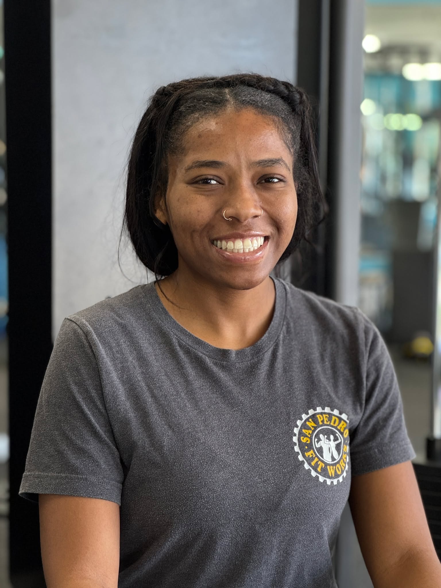 Meet Coach Sheniya! 💪🏽🔥🏃♀️
Sheniya discovered her passion for fitness early on and competed in track and field for over 10 years, shaping the discipline, work ethic, and performance mindset she brings to every training session. ❤️🏅
Watching clients grow stronger, build confidence, and achieve goals they once thought were out of reach is what truly drives her as a coach. ✨🙌
She holds a Bachelor’s degree in Kinesiology from California State University, Long Beach 🎓 and is currently pursuing her Master’s degree in Occupational Therapy — giving her a strong foundation in human movement, performance, and rehabilitation. 🧠💥
With hands-on experience in an outpatient physical therapy setting, Sheniya prioritizes proper mechanics, injury prevention, and long-term function in all of her programs. 🏥⚙️
She specializes in weightlifting, powerlifting-focused strength training, and speed & agility development, providing structured, evidence-based training that supports performance, resilience, and sustainable progress for every client. 🏋️♀️⚡
We’re excited to have Coach Sheniya helping our community get stronger every day! 🙌💙
#MeetTheTrainer #CoachSpotlight #StrengthTraining #SpeedAndAgility #EvidenceBasedTraining #PerformanceFocused #SanPedroFitWorks #SanPedroStrong