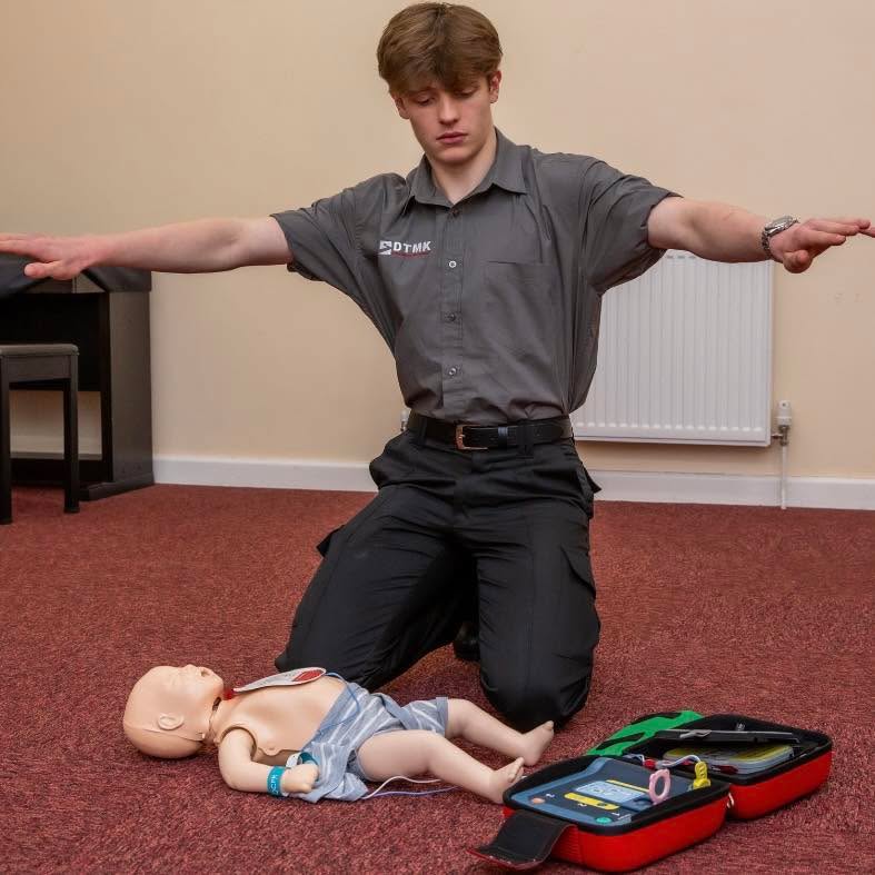 📢 Check out our upcoming first aid courses!
📅 View and book all available sessions here: https://training.dtmk.co.uk/book-online
Whether you need workplace first aid training, paediatric first aid, basic life support and defibrillator training, or community sessions, we’ve got something for everyone.
👉 Help us spread the word – please like and share as far and wide as possible!
Ready to learn life saving skills?
Message us today to book your course or find out more about our training.
#BystandersToLifesavers #NobodyLeftWithoutCare #PreparedPeople #SaferWorkplaces #StrongerFamilies #DTMK #FirstAid #FirstAidTraining #MiltonKeynes #Buckinghamshire #Bedfordshire #Northamptonshire #Oxfordshire