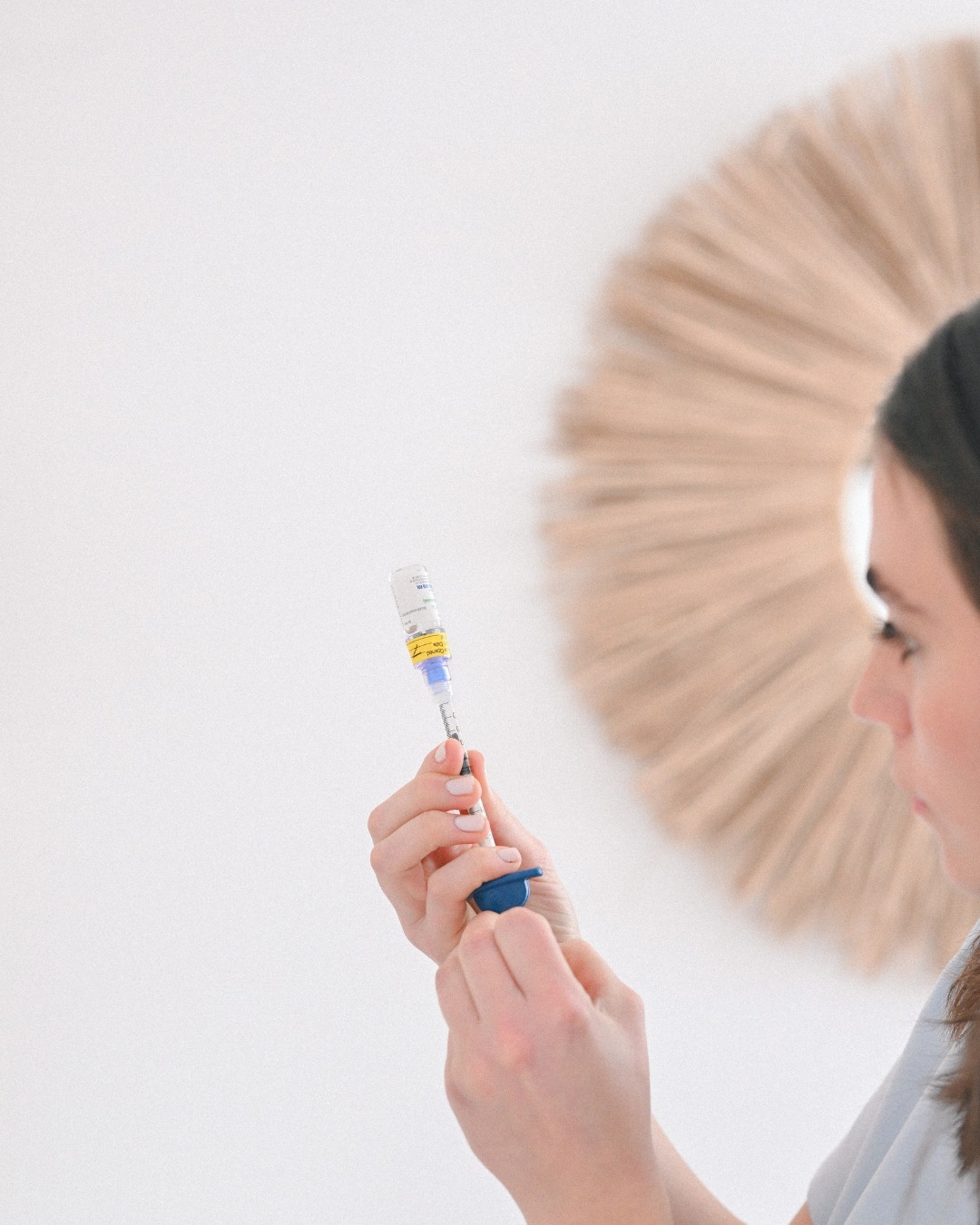 At Glistn, we believe in natural enhancements.
Botox softens lines and preserves expression so you look refreshed, not frozen. Subtle, thoughtful, and designed to let your natural beauty shine through.💫