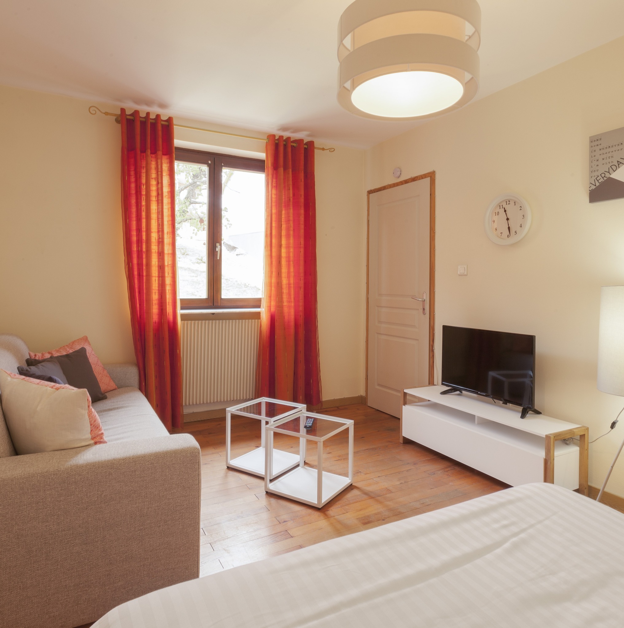 Le gîte Justine est un véritable cocon idéal pour une escapade romantique ou un séjour tranquille à deux. 🏡💑 Confortable et cosy, il vous offre tout le nécessaire pour un séjour reposant et agréable. #gites #alsace #winemaker #vignoble