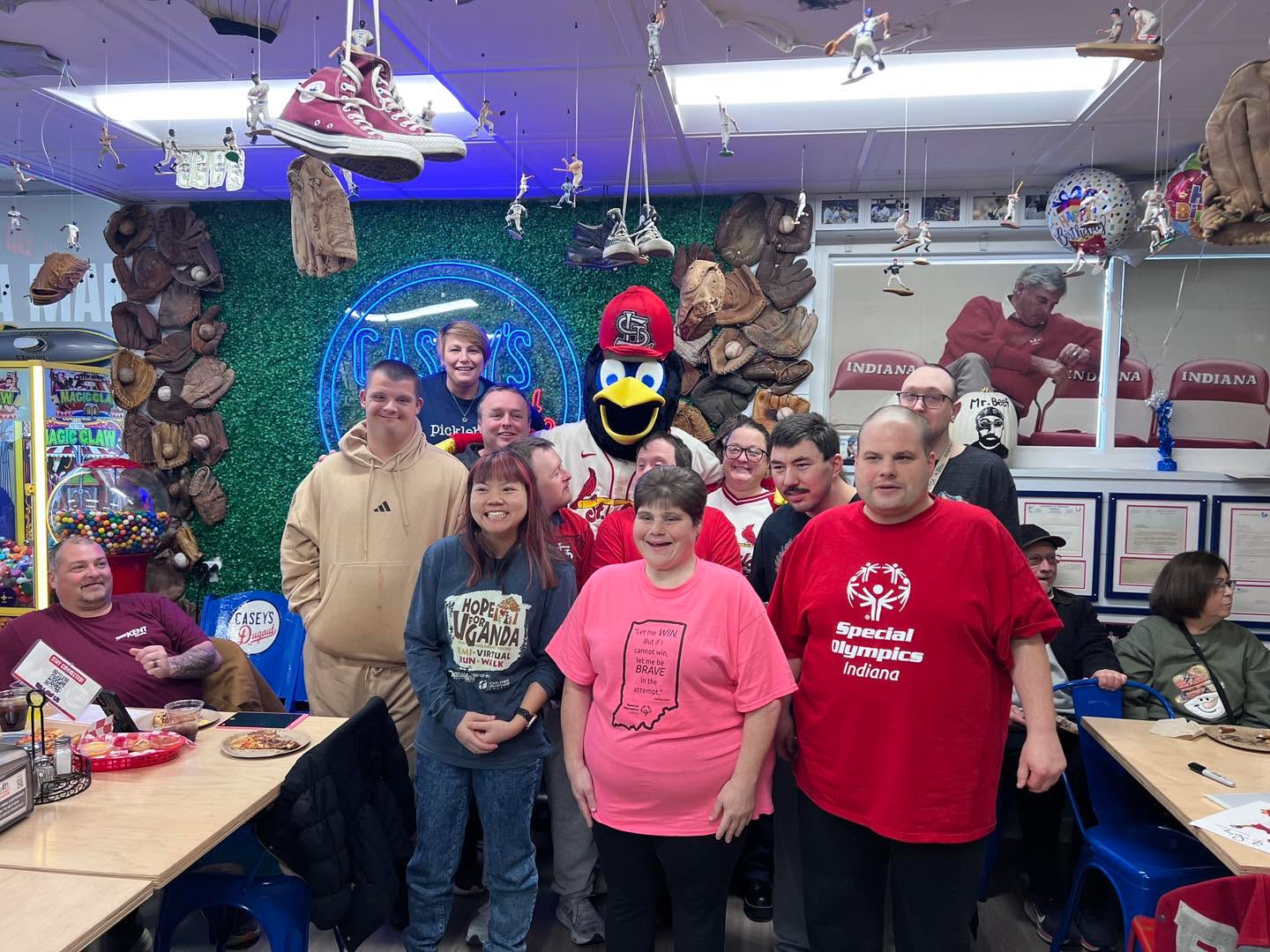 Wow! What fun today ! Thank you Tri-State Hot Stove League & Casey’s Dugout for this event & great pizza! Our Special Olympics Indiana of Vanderburgh County pickleball team had such a good time!
#shopsmallbusiness #specialolympics #fyp #viral #athlete #Cardinals #fredbird #baseball #mascot Jeff Kappler