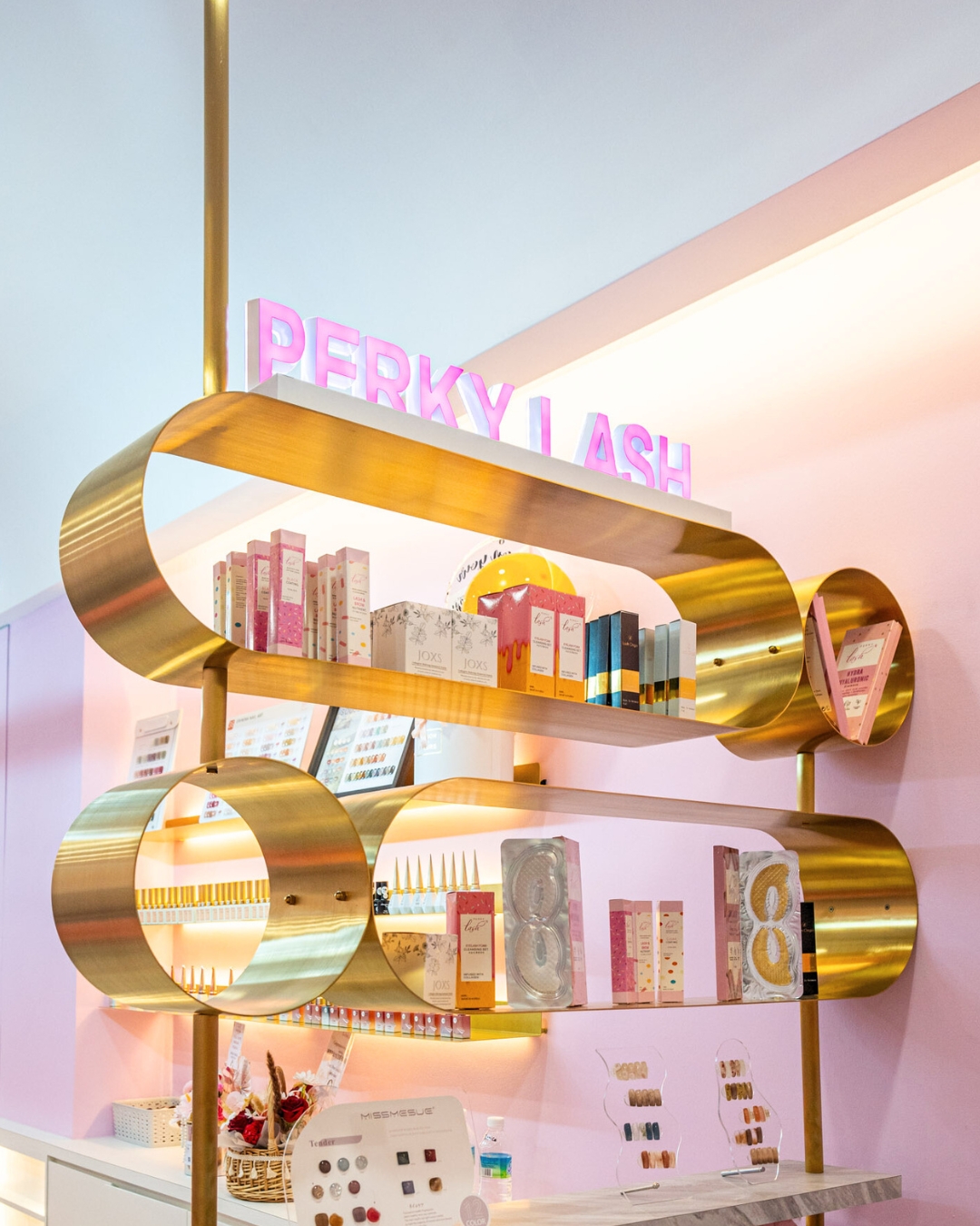 We’ve stocked up on all your lash care must-haves at Perky Lash, and now is the BEST time to grab them because every purchase gets you closer to our 🧧 Angpao Lucky Draw at our outlets!
✨ Lash Coating – keeps your extensions in place longer
✨ Lash Serum – helps nourish and support healthier lash growth
✨ Lash Cleanser – clean lashes = better retention = longer lasting sets
✨ Gentle Makeup Remover – removes eye makeup without pulling your lashes
✨ Collagen Eye Masks – hydrate, brighten & refresh tired under eyes
Credits inside are stackable, so your luck might just pay for your next set 👀✨
Don’t miss this chance to stock up on essentials AND win at the same time 💝
Available at all Perky Lash outlets while promo lasts!
#perkylash