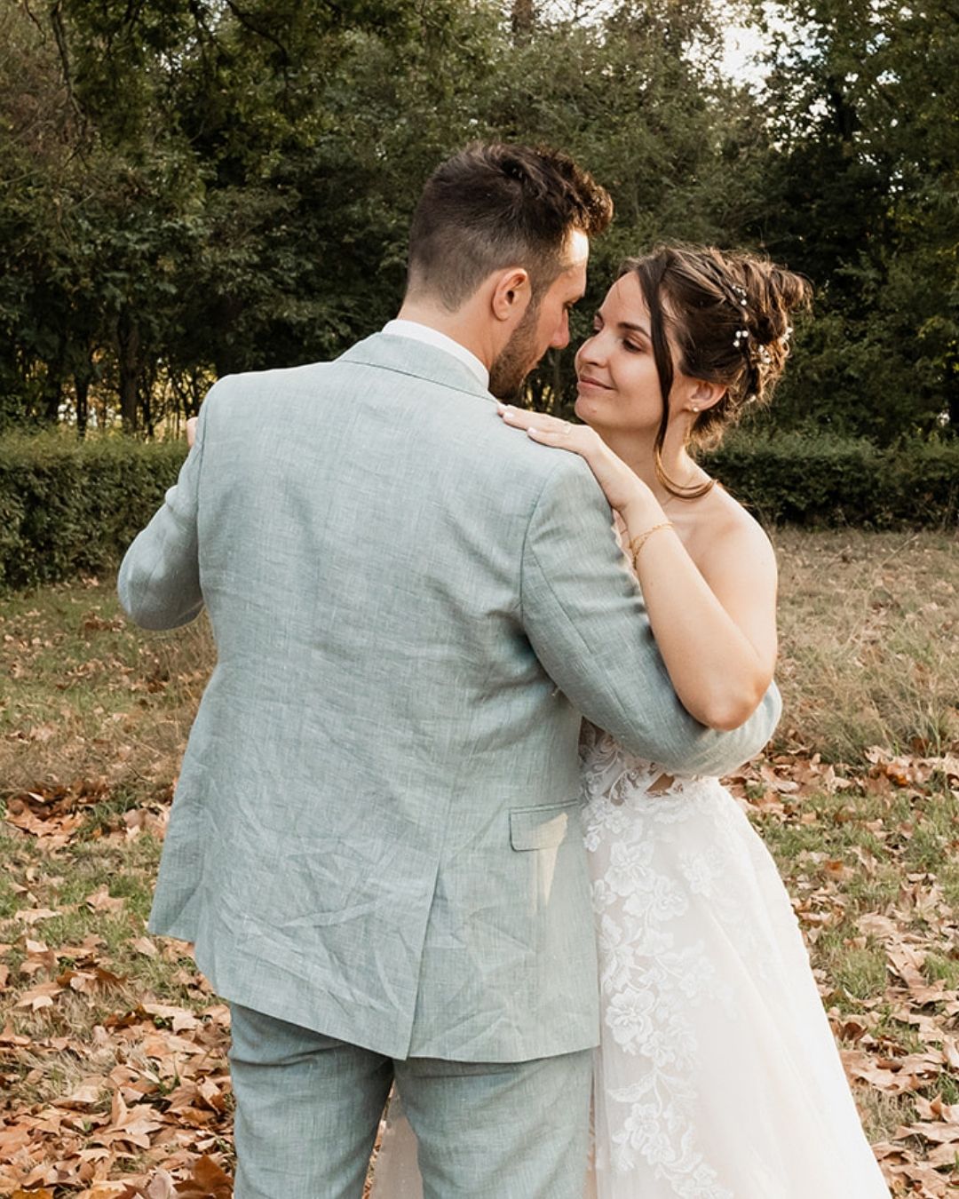 Adèle et Pierre 💛
—
Céline Brochado · photographe mariage à Toulouse
#photographemariagetoulouse #photographemariage #mariéetoulouse
—
Lieu : @domainederochemontes
Fleuriste : @poppy.et.daisy
Traiteur : @unchefdansvotrecuisinetraiteur
DJ : @nico_wax_dj
Groupe de musique : Mokko
Maquillage : @latelierbellezen
Coiffure : @liliyancoiffurepro
Robe : @marieedusud