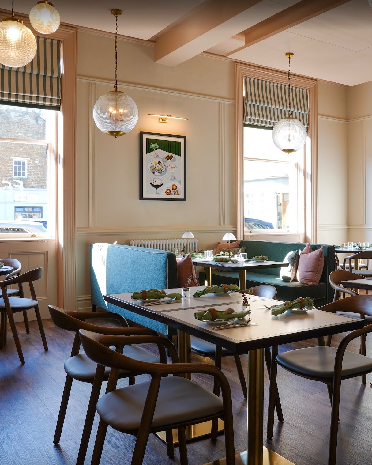 The Ultimate Getaway: Dinner, Bed and Breakfast.
Your stay includes a restful night in our bespoke rooms, a traditional full breakfast to start your morning, and a £35 per person dining credit to spend in @fern_uppingham or on the Falcon Menu.
Discover the offer on our website.
#rutland #uppingham #supportlocal #supportindependent #exploringengland #hotels #travelgram #rutlandwaternaturereserve #rutland #rutlandwater #coulplesthattravel #countryescape #weekendbreak
#discoverrutland #minibreak #lovelocal #rutlandrestaurant #discoverrutland