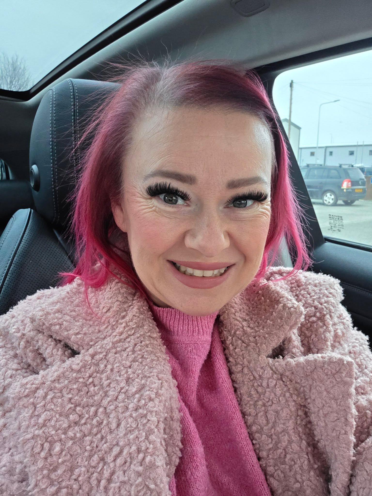 Today is a Womanifest day.....
Ive got a huge to do list today....
1st stop personal development ✔️
Have a fabulous Thursday 🩷