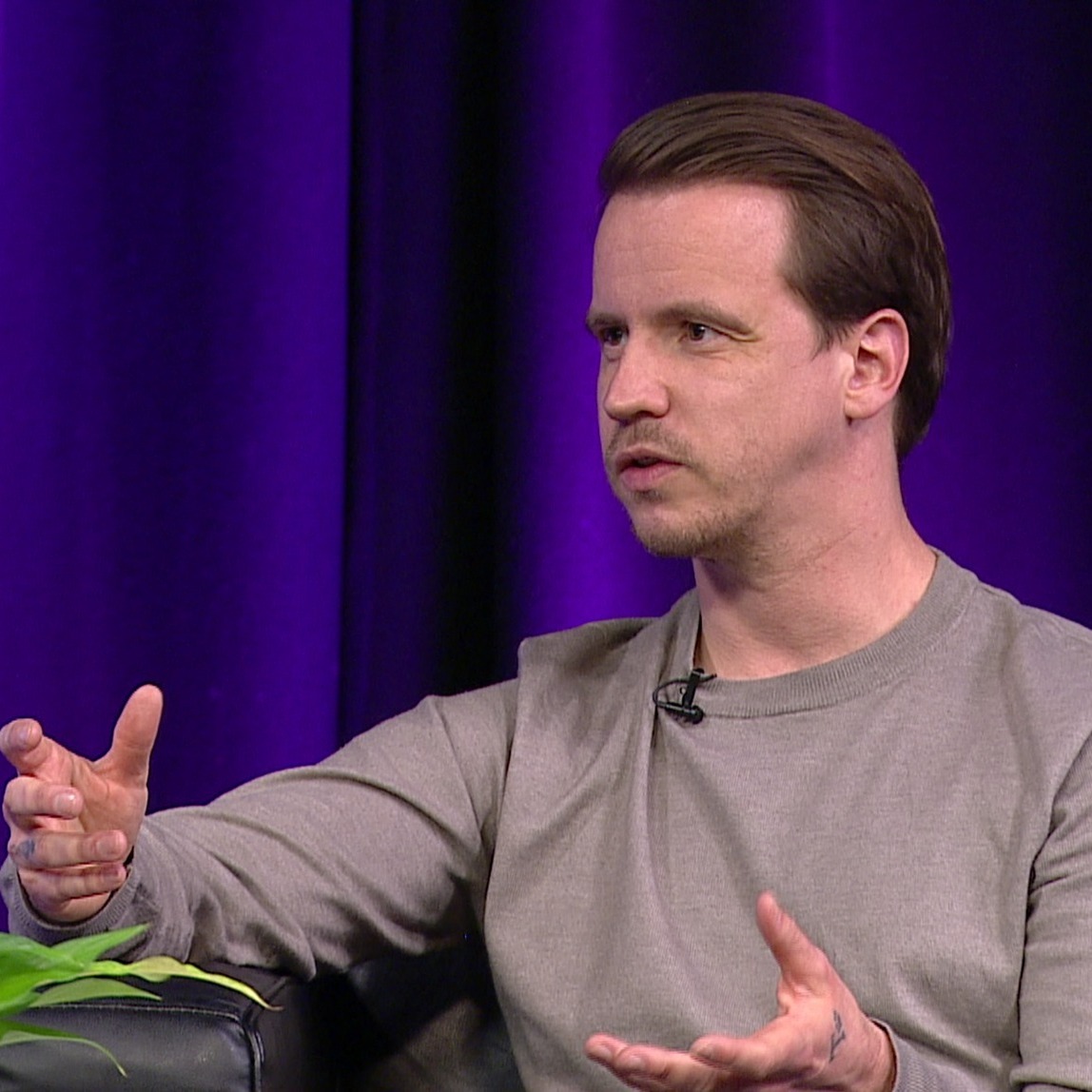 Our CEO, Jake Mills, recently joined the Edge Ahead @edgehilluniversity podcast to talk openly about lived experience, leadership, and building change from the ground up.
In this episode, Jake reflects on his journey from “treading water” with undiagnosed depression to founding Chasing The Stigma and creating Hub of Hope, now the UK’s leading mental health support directory, connecting hundreds of thousands of people to life-changing, and often life-saving, support.
We’re incredibly proud to see these conversations reaching wider audiences, and helping to break stigma through honesty, collaboration, and action.
🎧 Listen to What’s in Your Head? now on Spotify and YouTube.