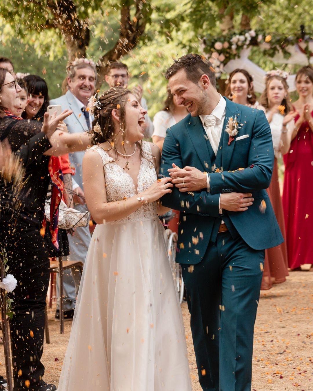 Souvenirs, souvenirs !
Je n’oublie jamais les mariés des années passées, et je suis si émue quand je vous revois avec ce big smile et toutes les émotions qui vous accompagnaient ce jour-là.
Trop hâte des prochaines rencontres.
—
Céline Brochado · Photographe mariage à Toulouse
#mariage2026 #photographemariagetoulouse #mariés2026
—
Lieu : Domaine de la Téoulière