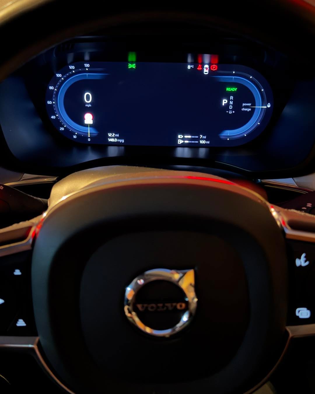 No blog today, and that is very much on purpose.
Something a bit special is happening instead. One of those evenings where the camera is out, the nerves are buzzing, and the plan goes straight out the window in the best possible way.
It is one of those opportunities that reminds me why I started sharing this stuff in the first place. Learning in public, saying yes to things that feel slightly uncomfortable, and seeing where it leads.
I will be quiet on here for the rest of today, but there will be photos, thoughts, and probably a few lessons coming your way over the next few days.
More to follow this week.
#ImACameraGuyNow #OneMistakeAtATime #LearningInPublic #PhotographyJourney #BehindTheScenes #CreativeLife #SayingYes #MoreToCome #ChaplainAndCoPhoto