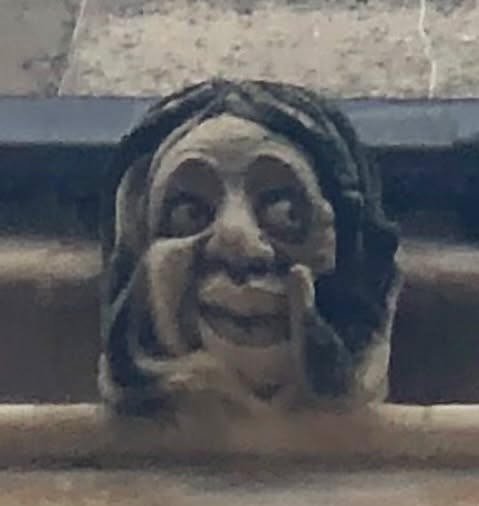Gearing up for #valentinesday? Inspiration comes courtesy of Exeter College in #Oxofrd: this carving apparently represents 'flirty'. Try this expression out on your beloved! Let me know how it goes. On second thoughts…
#offbeatcotswolds #bluebadgeguide #bluebadgeguides
#britainsbestguides
#oxfordcolleges #carvings #stonework
#explore_britain_ #traveling_uk
#photosofengland #instabritain #europetravel