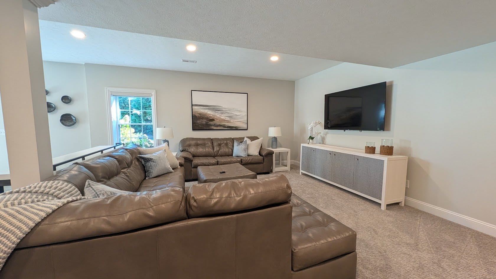 Feng Shui isn’t about crystals—it’s about intention.
February is a great month for refining layouts, improving circulation paths, and correcting scale issues that disrupt flow throughout your home.
Thoughtful design and good Feng Shui often overlap more than people realize. Does something feel "off" but you can't put your finger on it? This is a great time to schedule an initial consultation or a feng shui analysis. These can be both local or virtual if you're not in the Cleveland, OH area.
#ClevelandInteriors #OhioDesigner #ClevelandHomes #interiordesigner #designertips #designinspiration #interiordesign #fengshui