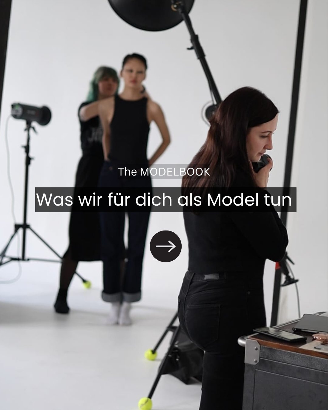 Du möchtest als Model arbeiten, stehst gerade am Anfang oder bist bereits aktiv, wirst aber nicht (oder kaum) gebucht?
👉𝐆𝐞𝐧𝐚𝐮 𝐝𝐚𝐟𝐮̈𝐫 𝐠𝐢𝐛𝐭 𝐞𝐬 𝐓𝐡𝐞 𝐌𝐨𝐝𝐞𝐥𝐛𝐨𝐨𝐤! 📸
In diesem Post erfährst du, wer wir sind, was wir für Models tun und wie wir dich auf deinem Weg als Model unterstützen können – mit professionellen Portfolio-Shootings und klarer Beratung.
➡Swipe durch den Post und lerne uns kennen.🙌
#TheModelbook
#ModelPortfolio
#PortfolioShooting
#ModelsOfGermany
#ModelLife