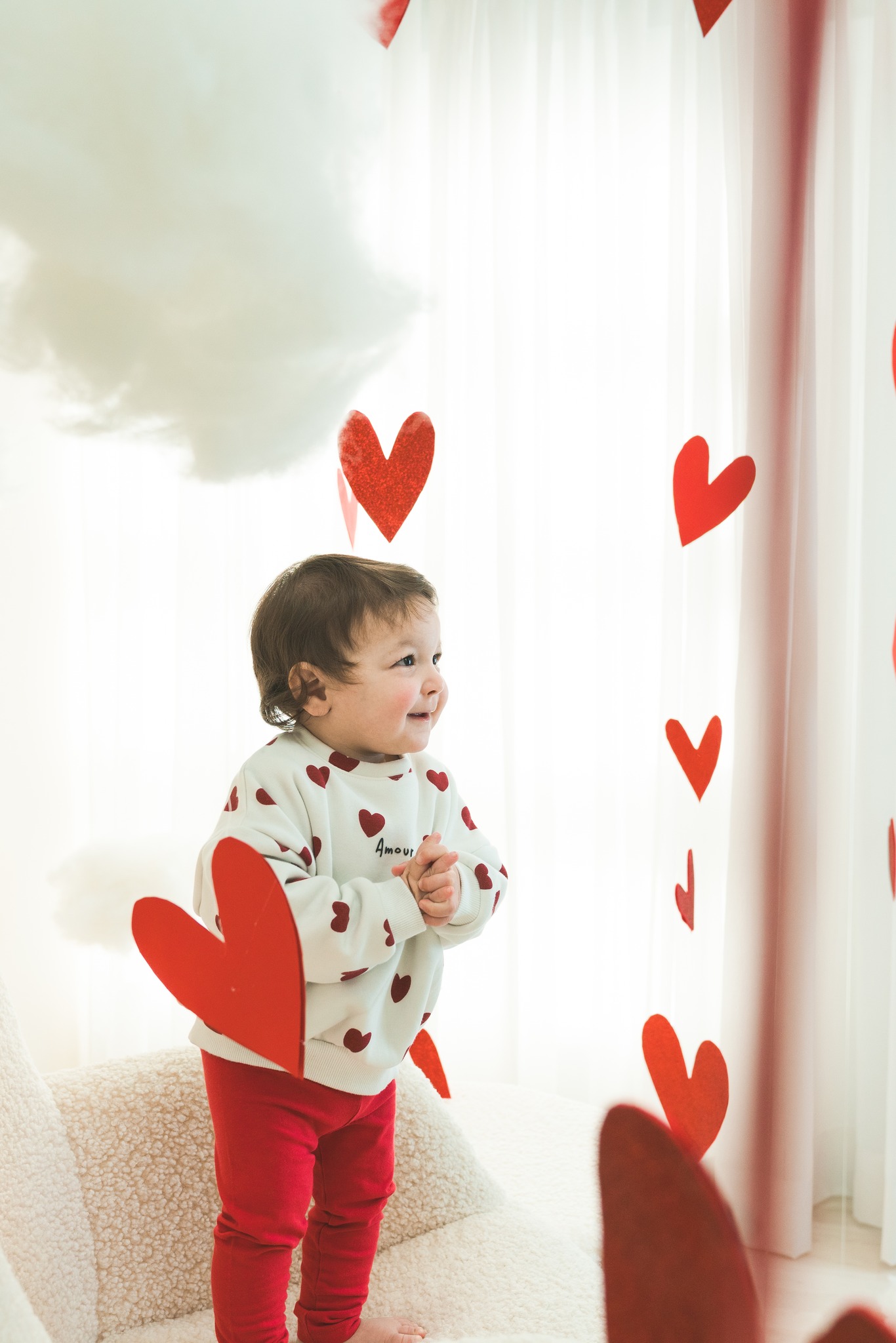 CALENDARIO APERTO --> LOVE IS IN THE AIR
Link in Bio e nelle storie per info e prenotazione
MINI SESSIONE DI FEBBRAIO:
30 minuti di scatti dolcissimi, a tema cuori e nuvolette
A partire da 50€ per chi ha BE FAMILY
(non hai la tessera? Puoi farla gratuitamente in studio prima del servizio!)
Date limitate, posti limitatissimi
Scegli tu il servizio: Coppia, Bambini, Famiglia
(1 servizio incluso nei 50€, ogni servizio aggiuntivo +20€)
Prenota ora, VI ASPETTO!
#MiniSessioni #SanValentino2026 #LoveIsInTheAir #PeregoSilviaFotografa