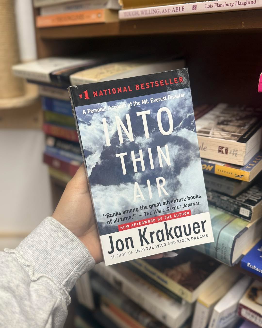 ❄️Into Thin Air by Jon Krakauer❄️
A raw, gripping firsthand account of the 1996 Everest disaster that blends thrilling mountaineering detail with sober reflection on risk, human error, and the cost of ambition. 🏔️📘❄️⚠️🧗♂️😔 Intense, haunting, and impossible to put down — a must-read for anyone curious about extreme adventure and the ethics of high-altitude climbing. 🔥🧐 #IntoThinAir #JonKrakauer #Everest