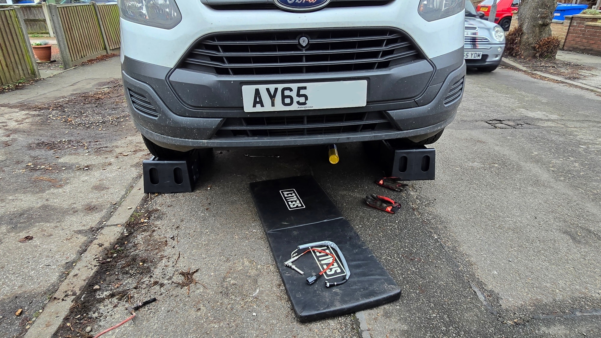 First time using the new Sealey ramps today, possibly the safest I have felt laying under a vehicle, meaning I had enough room to change the vapouriser on this van.
#SealeyTools #Transit #TransitCustom #Ford #Vaporiser #DPF #MobileMechanic #femaleMechanic #Lowestoft