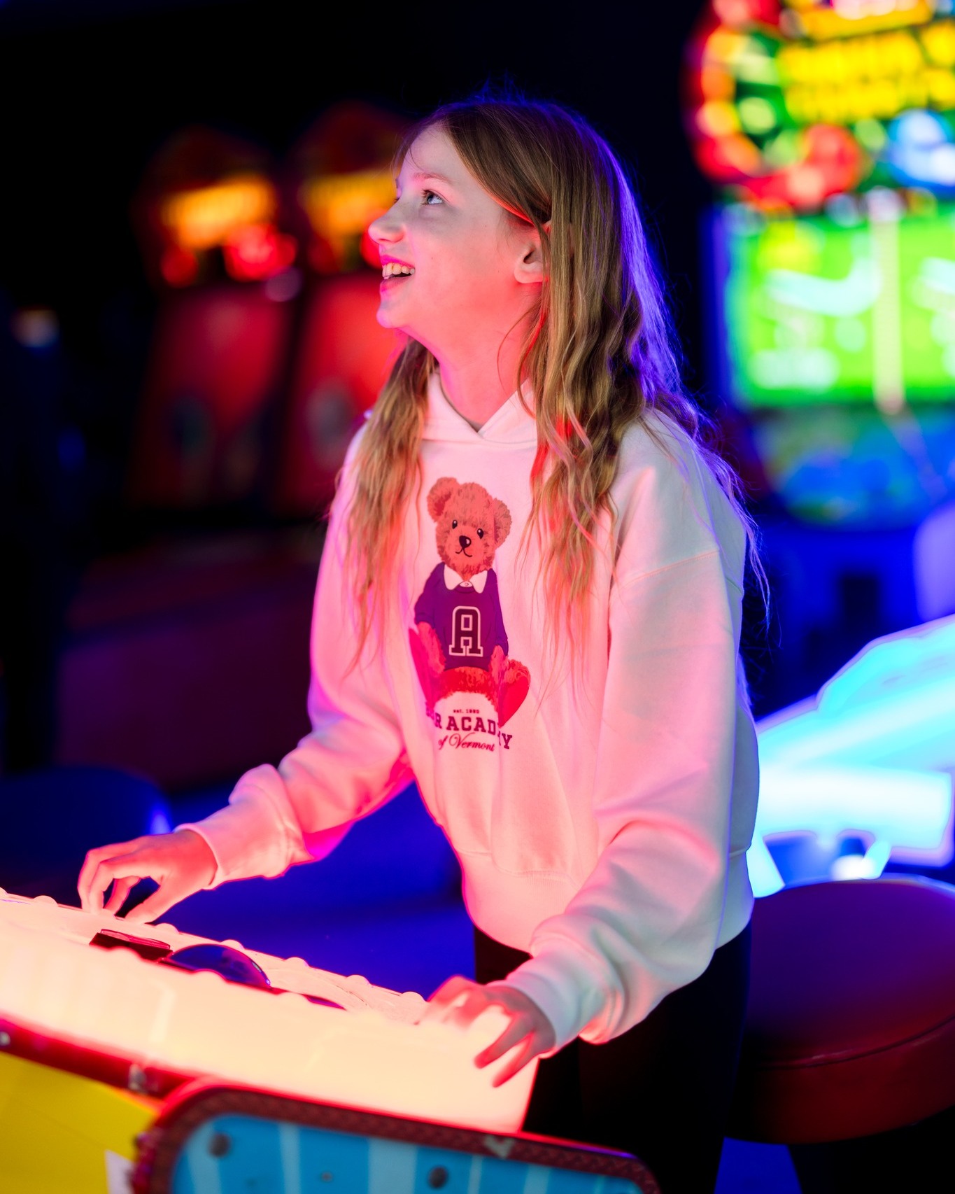 Our Freeplay90 tickets now have no minimum players, meaning you can ride solo or level up your date to 90 minutes of gaming!
Don't forget, if you're not ready to say "game over" while you're with us, you can upgrade your ticket for just £4 per person on the day!
#Arcade #Gaming #RetroGaming #Gamer #VideoGames #Nostalgia #ArcadeGames #GamingCommunity #SouthamptonArcade #BracknellArcade #FarnboroughArcade #NewburyArcade #NewportArcade #PooleArcade #SwindonArcade #worcesterArcade #ThingsToDoWithKids #familyfun