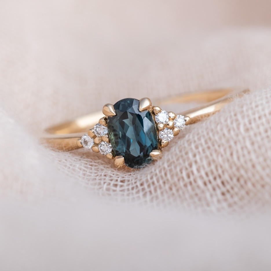 There’s something so special about making a piece of jewellery that becomes part of someone’s story. Being able to create something that will be treasured, not just because it's beautiful... but because it marks such a joyous time in people's lives. It's one of the main reasons I love making engagement rings✨