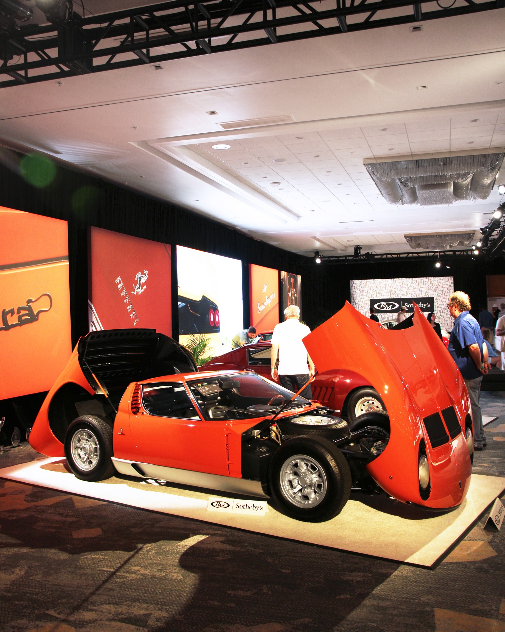 A 1967 Lamborghini Miura P400 at @rmsothebys 2025 Monterey auction 🇮🇹 Although this V12-powered beauty was estimated to bring $2 million to $2.5 million, it did not sell during the auction.
💻 StephenCookMedia.com
#montereycarweek #carweek #rmsothebys #lamborghini #lamborghinimiura #lamborghinis #classiclamborghini #vintagelamborghini #classiccar #classiccars #vintagecars #supercar #supercars #exoticcar #exoticcars #luxurycars #luxurylifestyle #luxurylife #luxurystyle #luxurygram #luxurycar #collectorcar #collectorcars #dreamcar #dreamcars #rarecar #carweek2025 #carweekforever #scm2178 #montereycalifornia