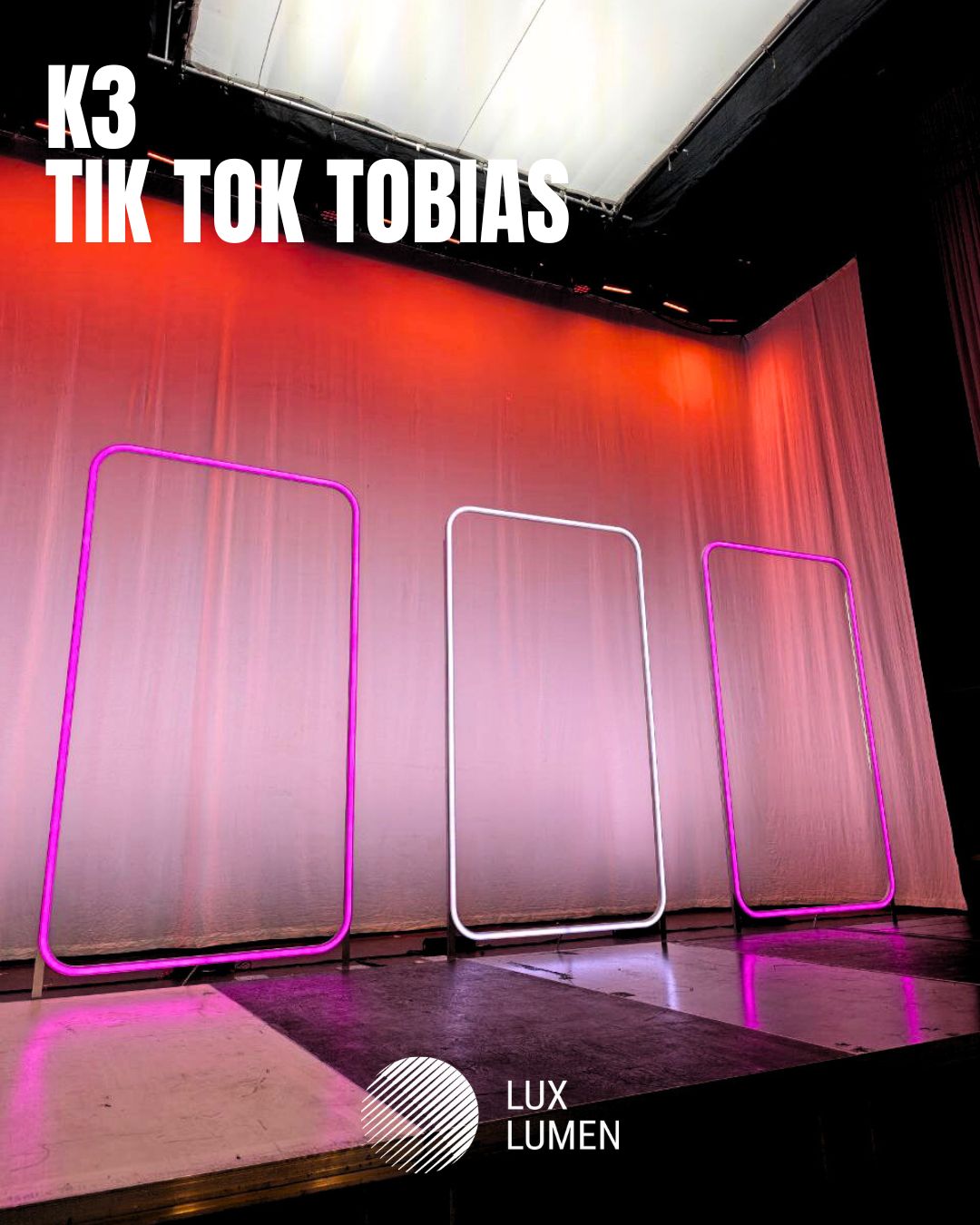For the “TikTok Tobias” videoclip by K3, we created custom smartphone-shaped neon LED frames, each individually controlled with RGBW.
Behind every frame, two separately addressable slim tunable white keylights were added to subtly highlight the K’s on camera.A setup designed for flexibility, precision and a strong visual identity on screen.
Watch our installation in action in the official music video: K3 - Tik Tok Tobias
