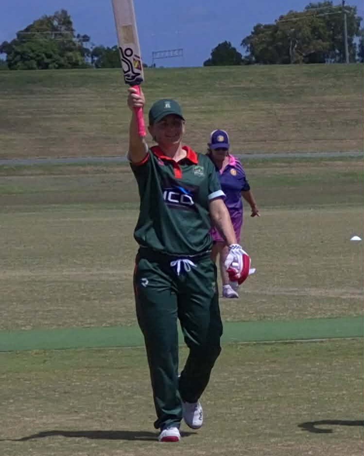 🏏🏏🏏 Our Queen Cobras had another win over the weekend, finishing with 1/264 over Runaway Bay 6/163!
The ladies of Loganholme racked up an eye-watering 35 fours and 4 maximums on their way to another big win, shout out to Belinda Wilson-Pepperdine on reaching her first ever half century! 👏
3 games left and the girls are in with a massive chance of reaching the big dance... Not a bad effort considering they were a late last-miinute entrant to the competition 😃
Go Cobras 🐍🐍🐍