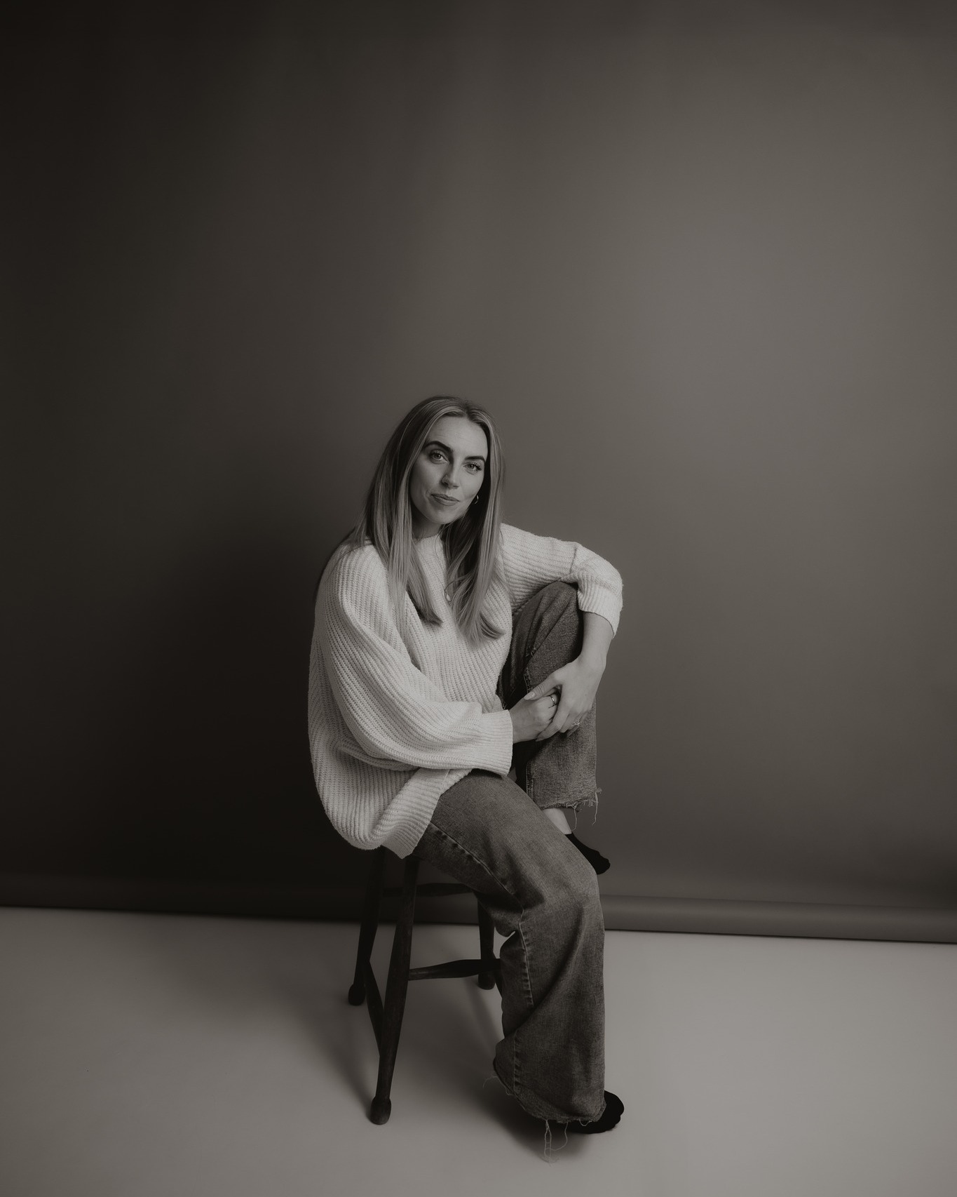 Hey you beautiful lot, it’s little ol’ me, Jemima. I can’t remember the last time I did a proper “about me” post, so here's a few things about me:
❤️ Mummy to Lola (3 going on 13)
❤️ Married to Nick (I genuinely don’t know how I’d function without him)
❤️ Coffee lover (but I always somehow let them go cold??)
❤️ I may come across extrovert, but I’m very much an introvert
❤️ Born and raised in Hastings, but I love to travel
❤️ Favourite flower: sunflower
❤️ Favourite colour: khaki green (give me all the autumn palettes)
❤️ I started JJOY Freelance originally as a freelance social media manager in 2021… and I still do it. This takes up around 50–70% of my workload
❤️ Photography came later in 2023. Becoming a mum changed everything. I fell in love with the in-between motherhood moments I wish someone had captured for me. I picked up my camera, and something inside me just lit up (and still does)
❤️ I seem to recently have a trail of messages being opened by accident (toddler hands, or me forgetting to hit send to replies), I’m sorry in advance - it does happen 😬 if so please do give me a nudge! I won't be offended.
❤️ I’m my own worst critic, always trying to improve and make your experience calm, conscious and supported
❤️ I can't relax after sessions until I have backed up all files
❤️ I dream of doing birth photography (putting it out into the universe… you never know who might reach out)
Anything you wanna know about me? Lemme know in the comments. 😊
#stleonardsonseaistheplacetobe #hastingseastsussex #hastingsphotographer #socialmediamanager