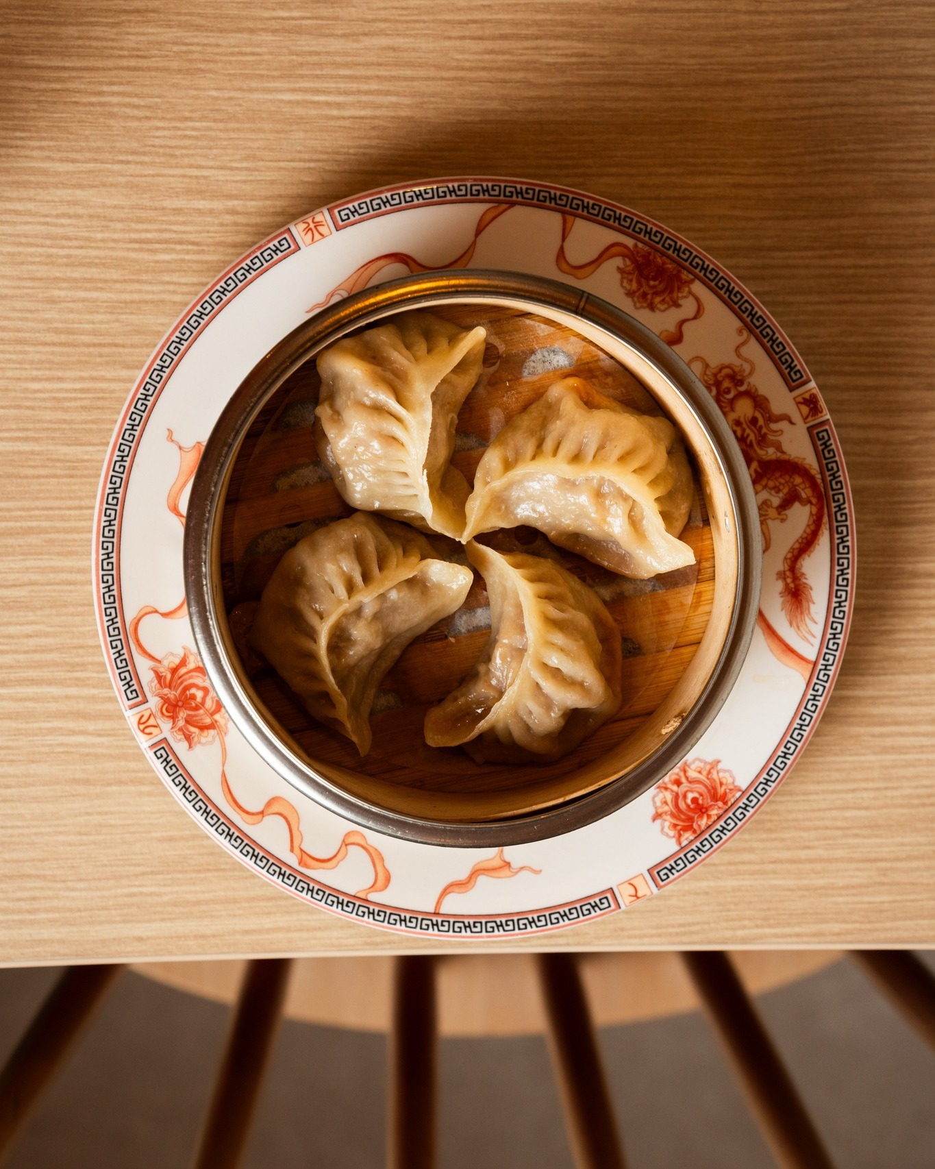 Quando il piatto arriva caldo al tavolo e non serve dire niente.
Ravioli che parlano da soli. 🥟
Vieni a provarli, ti aspettiamo !🔥
📍Jing Du - Via Ostiense, San Paolo
#JingDuRoma #WokVsPadella #FettuccineAlWok #SanPaolo #CucinaCinese