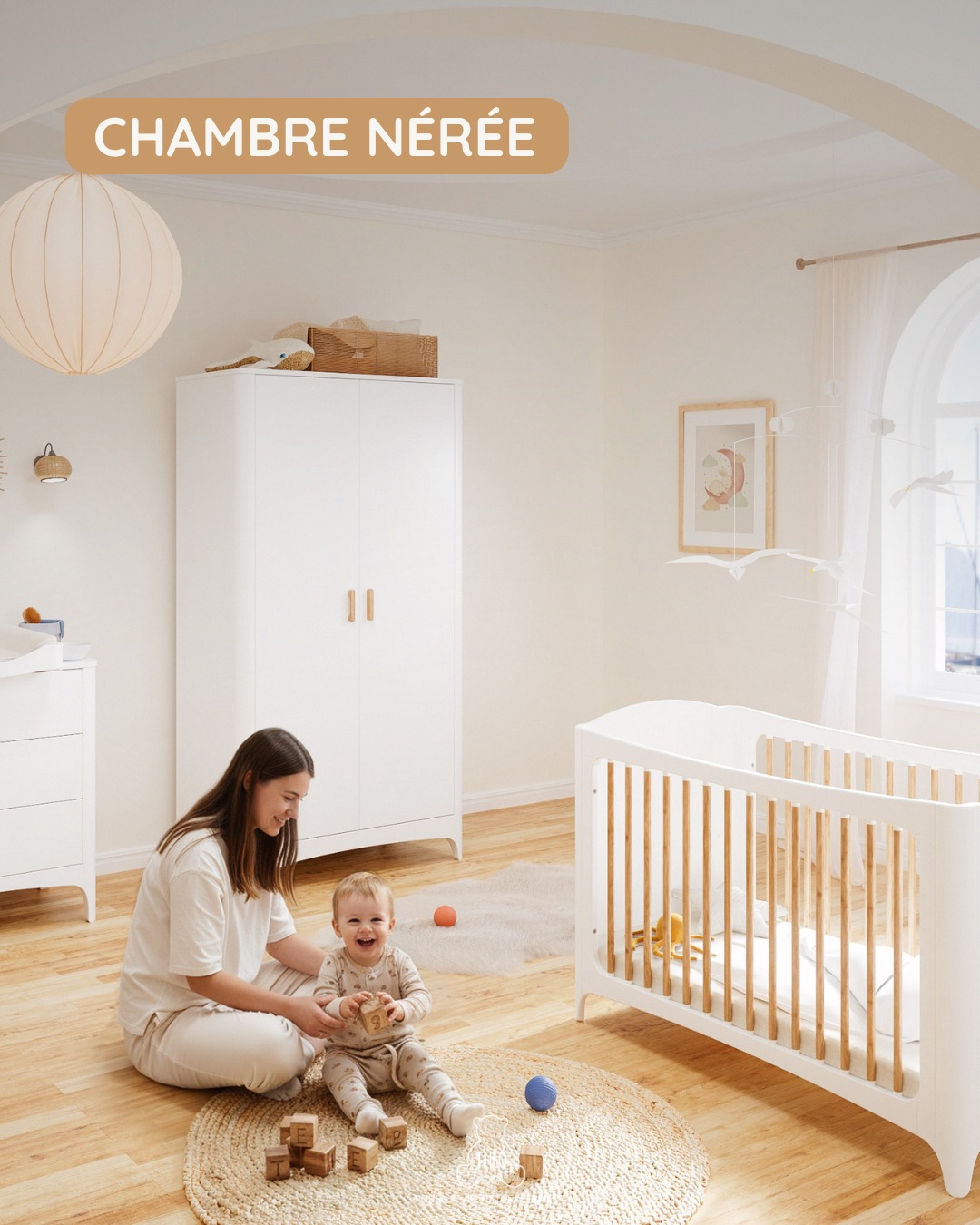 Une vague de douceur dans sa chambre...☁️
Découvrez la collection Nérée Neige, une ode à la fluidité et à la sérénité. Inspirée par le mouvement de la mer et la chaleur des éléments naturels, elle transforme la chambre de bébé en un véritable havre de paix.
Pourquoi on l'aime tant ?
❄️ Le blanc Neige : Une teinte lumineuse et apaisante qui agrandit l’espace et apporte une clarté immédiate.
🪵 Le bois véritable : Un mariage parfait avec le blanc pour un rendu à la fois moderne, doux et enveloppant.
🌿 L'engagement Théo : Un design respectueux de l'environnement pour un cocon aussi beau que sain.
Plongez dans un univers où chaque détail invite au calme et aux rêves. ❤️
#theobebe #collectionneree #chambrebebe #designdurable #ecoresponsable