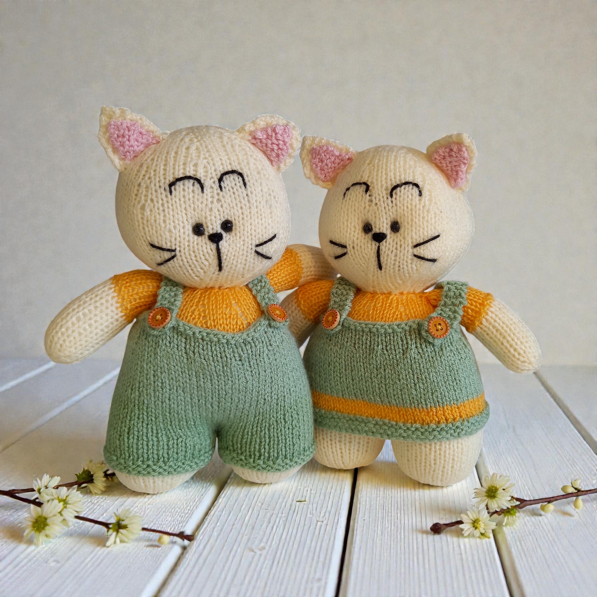 You can now find this Purr-fect pair of kitties pattern on Etsy—available as instant downloads if you’re eager to get started, or in printed form if you prefer something you can hold in your hands. I love making things accessible for everyone, no matter how you like to craft.
Some of you might remember seeing this adorable pair featured in Simply Knitting magazine, issue 266, last year. It was such a thrill to share them with a wider community of makers!
#Knitting #Handmade #knittedcats