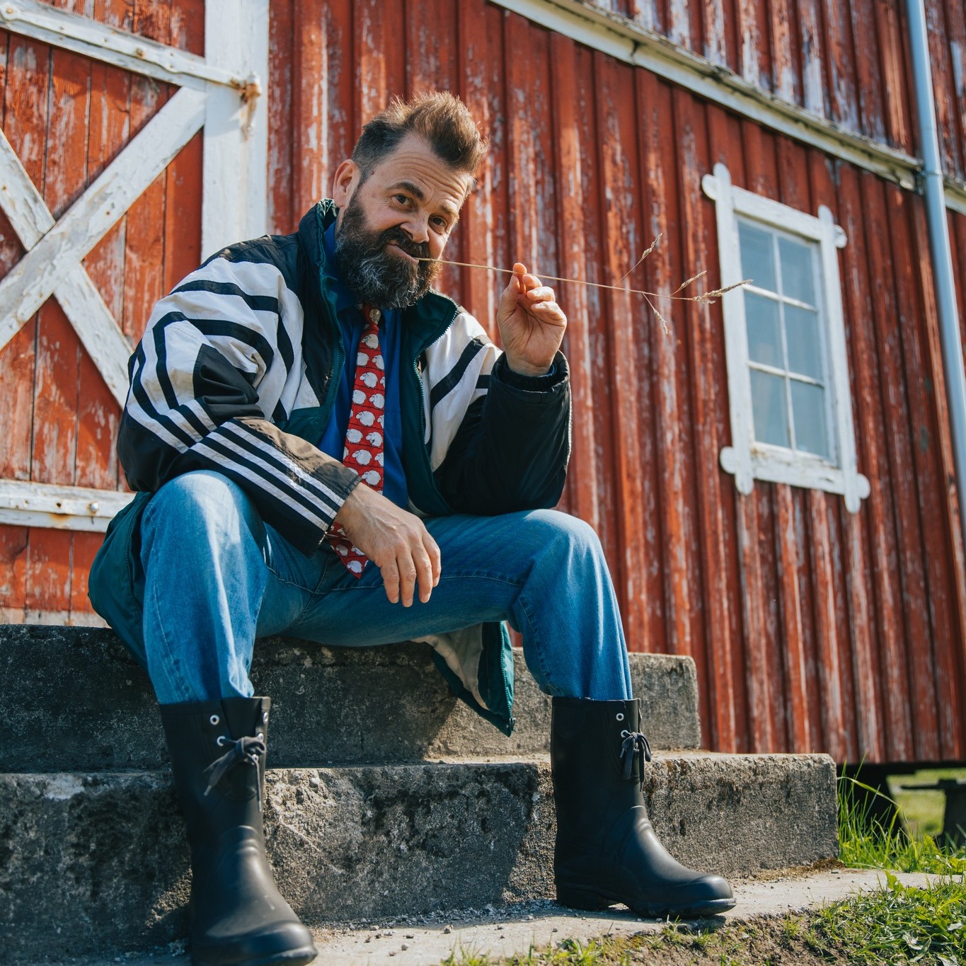 💪Lettar å (nærings)løft i lag!
🧑🌾Det er tittelen den halvøkologiske sauebonden Odin Jensenius lokker med til sin opptreden på konferansen Næringsløftet på torsdag.
😍Vi tror Odin har mye å lære oss om fellesskap, utvikling og samarbeid.
👏Næringsløftet er fulltegnet, salen blir smekkfull. Dette er virkelig noe å glede seg til!
🫵Vi snakkes på torsdag!