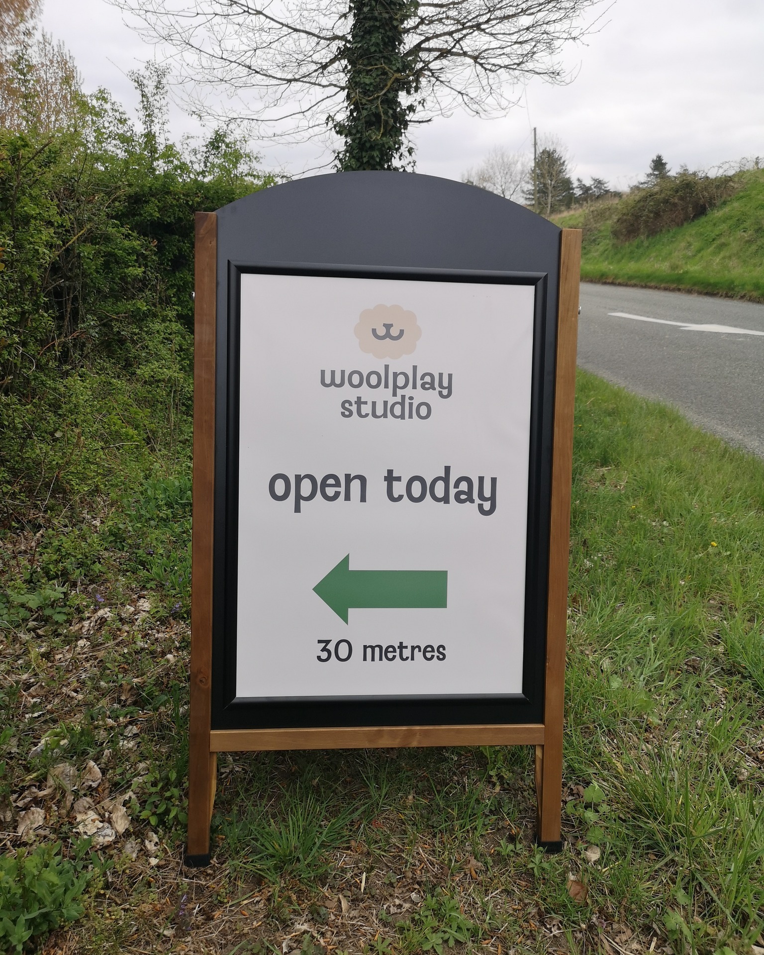 Woolplay's wool shop and studio is open today through to Saturday from 10 till 4.
You'll find it just off the B1123 after Withersdale Street on the way to Metfield on Hollow Lane, Mendham IP200JP. Look out for the sign!
And don't forget we are holding a cake + make on Saturday from 10.30 to 1pm. Bring your latest woolly project, enjoy some cake and the company of other woolly addicts. No need to book and if you can only come for part of the time , that's fine too.
#shoplocaluk #woolcraft #knittingaddict #BritishWool
#britishwool #knittingcommunity #whatsoninnorfolk
#whatsoninsuffolk