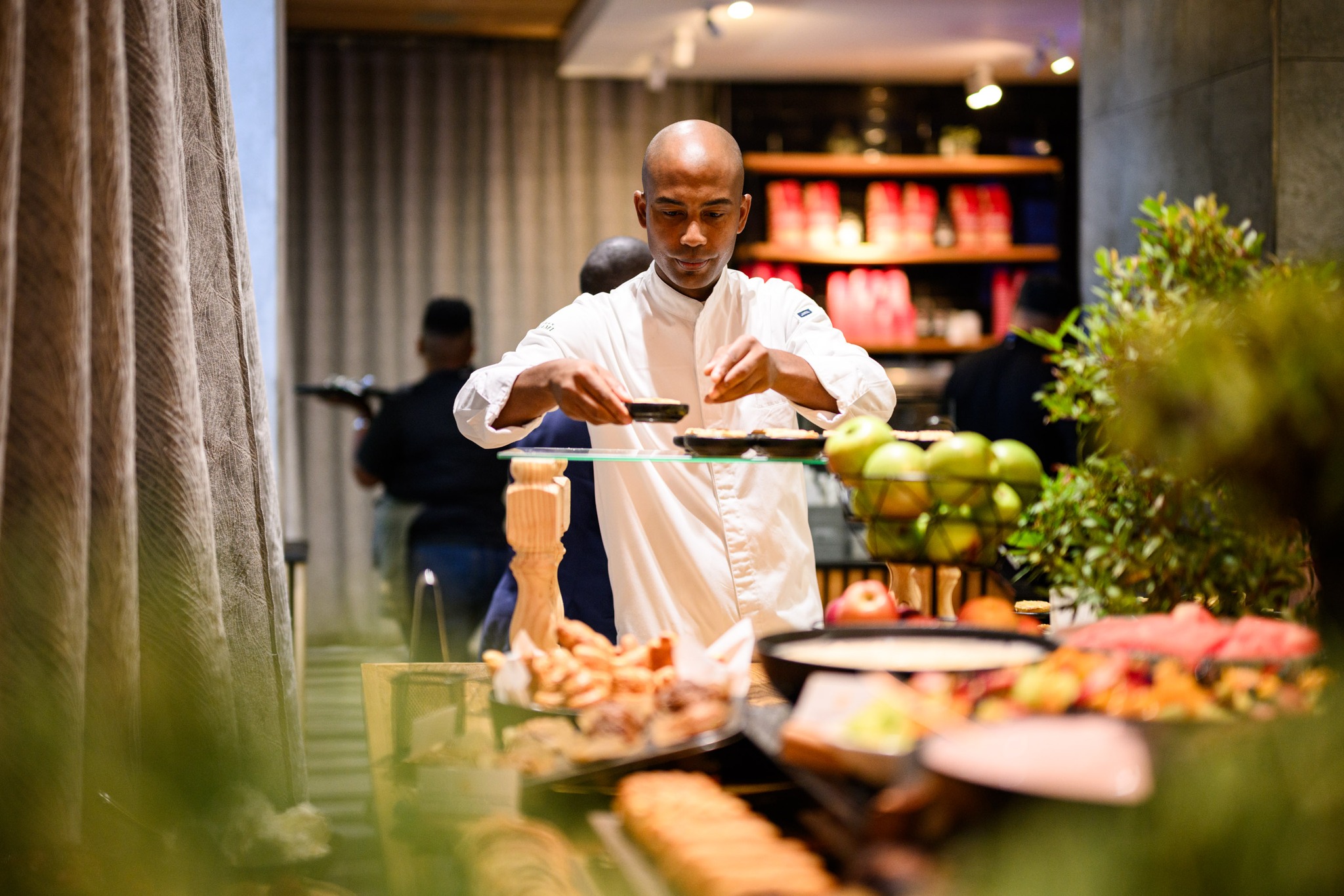 A morning well spent. ✨
There is no better way to start the day than with a spread that has it all. At Urban Umami, we continue to strive for excellence in every bite, ensuring your breakfast remains the highlight of your day.
Experience our full Breakfast selection for R275 per guest. Quality and flavour – always.
Reserve your table now via the link in our bio! 🥂
#urbanumami #breakfastbuffet #MorningIndulgence #breakfastvibes #foodieupdate