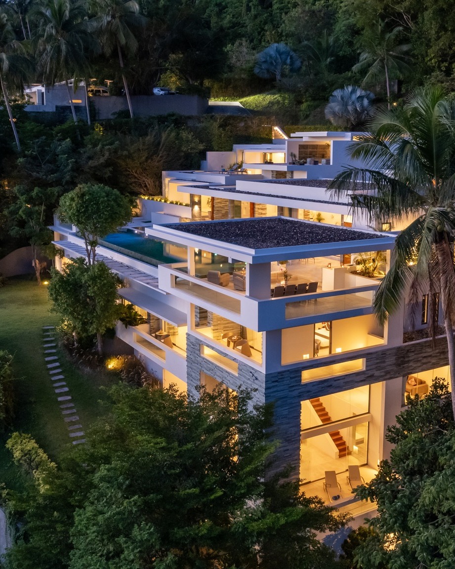 Sunny days and island moments at Villa Spice 🌴✨
Welcome the Year of the Fire Horse with those who matter most, in the comfort of your own private retreat.
Limited dates remain for the festive season.
Book through the link in bio.
#ChineseNewYear #CNY #LimeSamuiVillas #YearoftheFireHorse #CNY2026