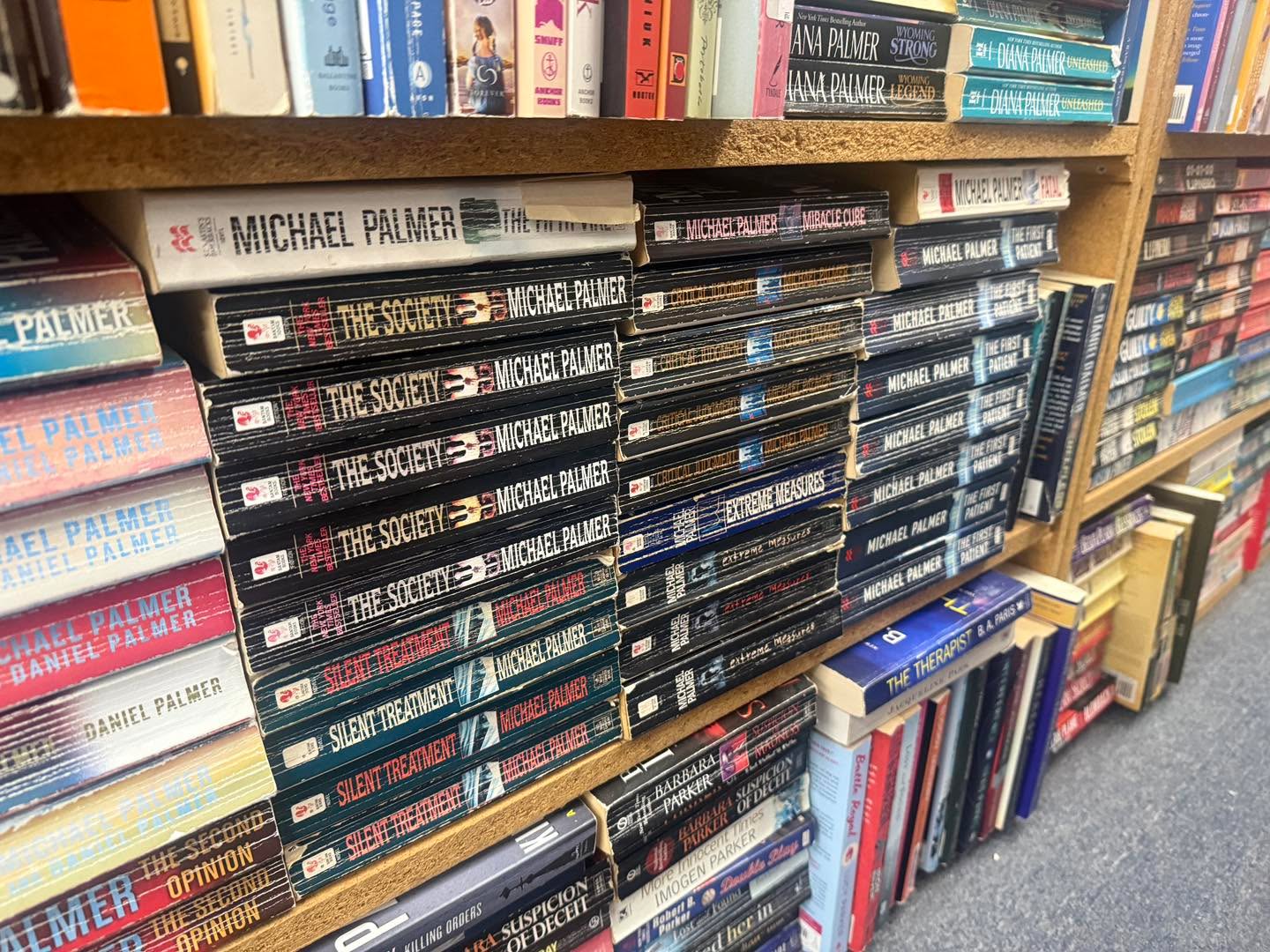 Check out Michael Palmer - a must have for your collection! 📚✨ Pick some up today and dive into an unforgettable read. 🩺
#MichaelPalmer #MustRead #PickItUpToday #BookLovers 📘🛒