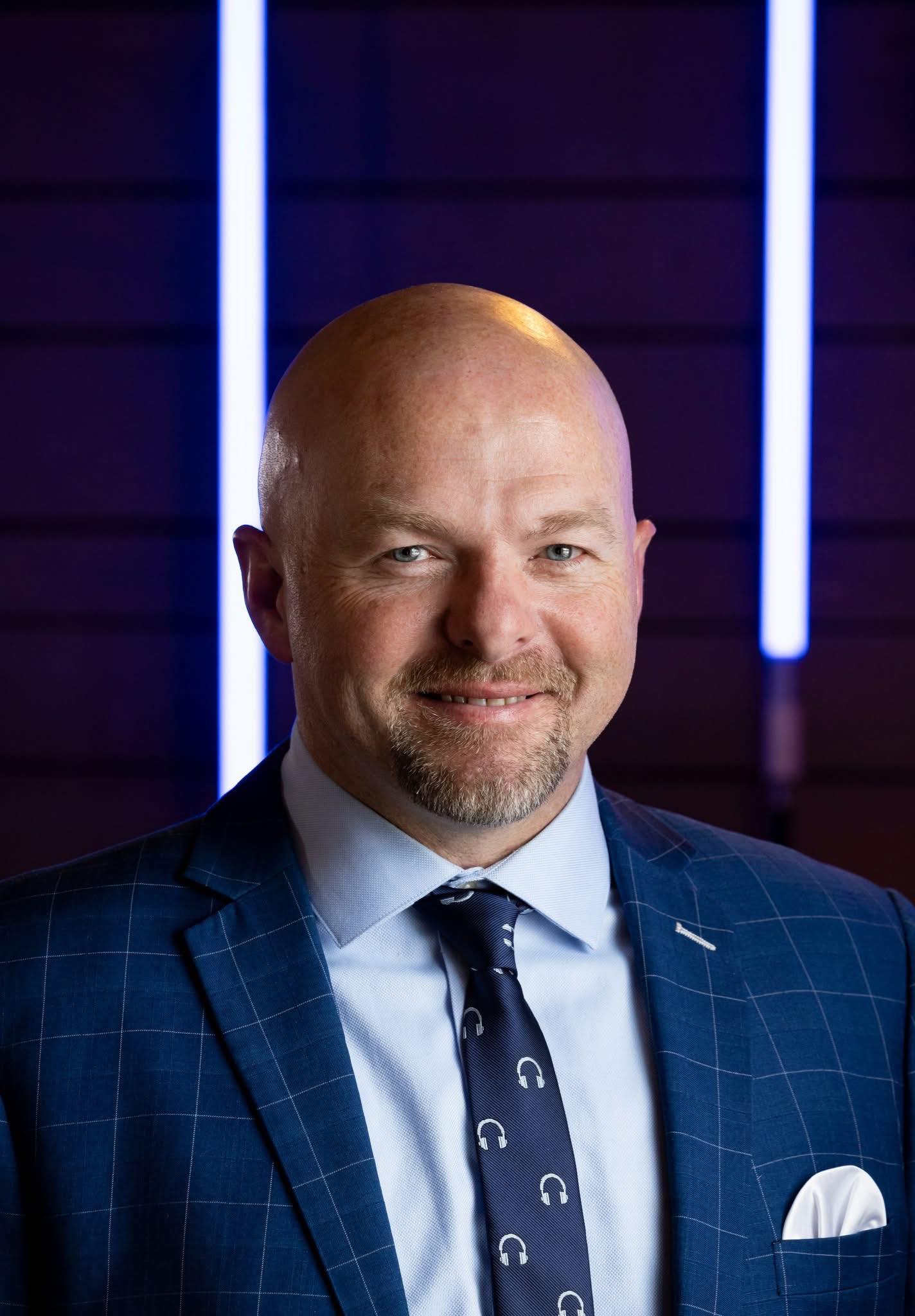 Cheers 🥂 to the weekend:
Friday: DJ Book Reveal for @wedsociety.denverco at @thejacquard
Saturday: Event for the Colorado Firefighter Calendar
Sunday: DJ & Present for the Plan with Purpose Wedding Bootcamp