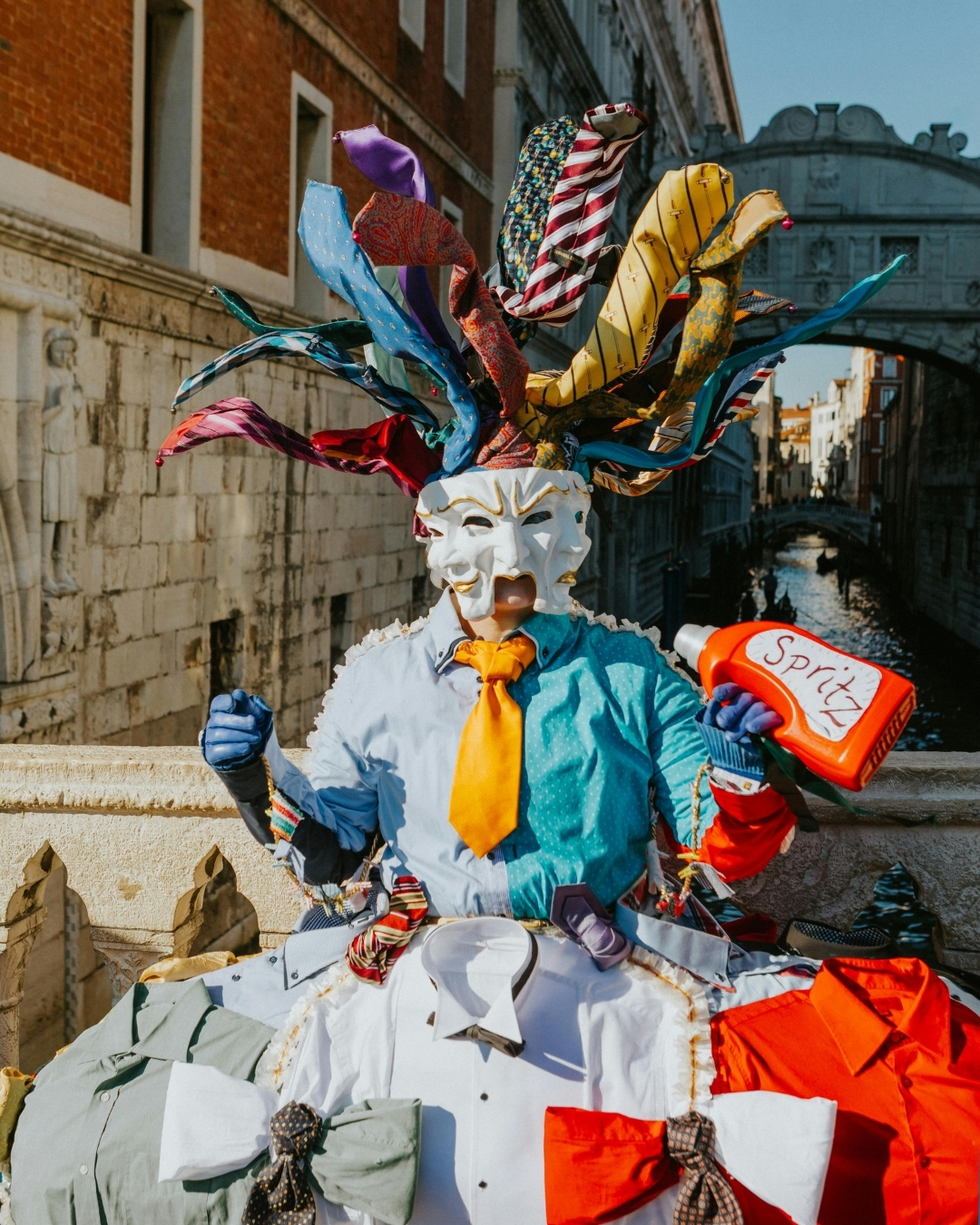 La prima maschera siamo noi dopo il rush del sabato mattina!🥴
Buon carnevale di Venezia a tutti i nostri super #brunchlovers! 🎭🥳
➡️Scorri il carosello e goditi le maschere più belle!
-
The first mask is us after Saturday morning's rush!🥴
Happy Venice Carnival to all our super #brunchlovers! 🎭🥳
➡️Scroll through the carousel and enjoy the most beautiful masks!
#venezia #brunchvenezia #brunchvenice #carnevalevenezia #carnevaledivenezia