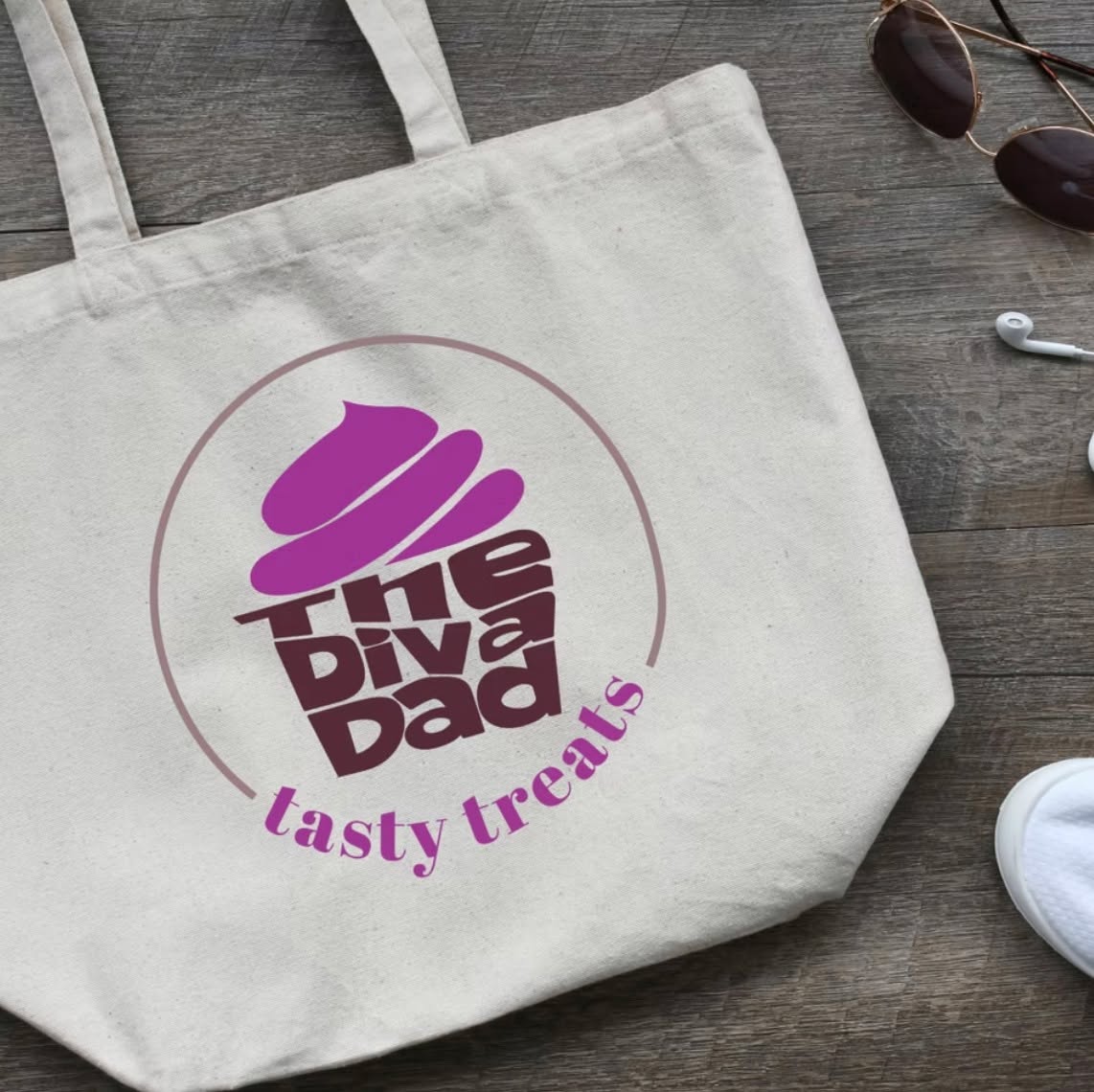 Graphic design isn't decoration. It's strategy. Every logo, every social graphic, every brand asset we create is built to communicate who you are and what you do. Your brand deserves to stand out. Let's talk design. Free consultation in bio.
#logodesigners #logo #graphicdesign #branding #entrepreneurship