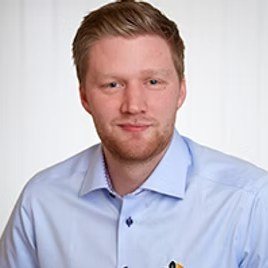 Fire lokale aktører skal på scenen under Næringsløftet 2026 torsdag 5. februar:
🔸 B&B Entreprenør AS
🔸 @norskemballasje
🔸@sealcoat_norge
🔸 @midtre_gauldal_kommune
De skal fortelle litt om hva som er status for dem nå, og hvordan de ser på framtida, både for sin bedrift og for Midtre Gauldal. Det blir spennende å høre!
👏 Næringsløftet er fulltegnet, salen blir smekkfull. Dette er virkelig noe å glede seg til!
🫵 Vi snakkes på torsdag!