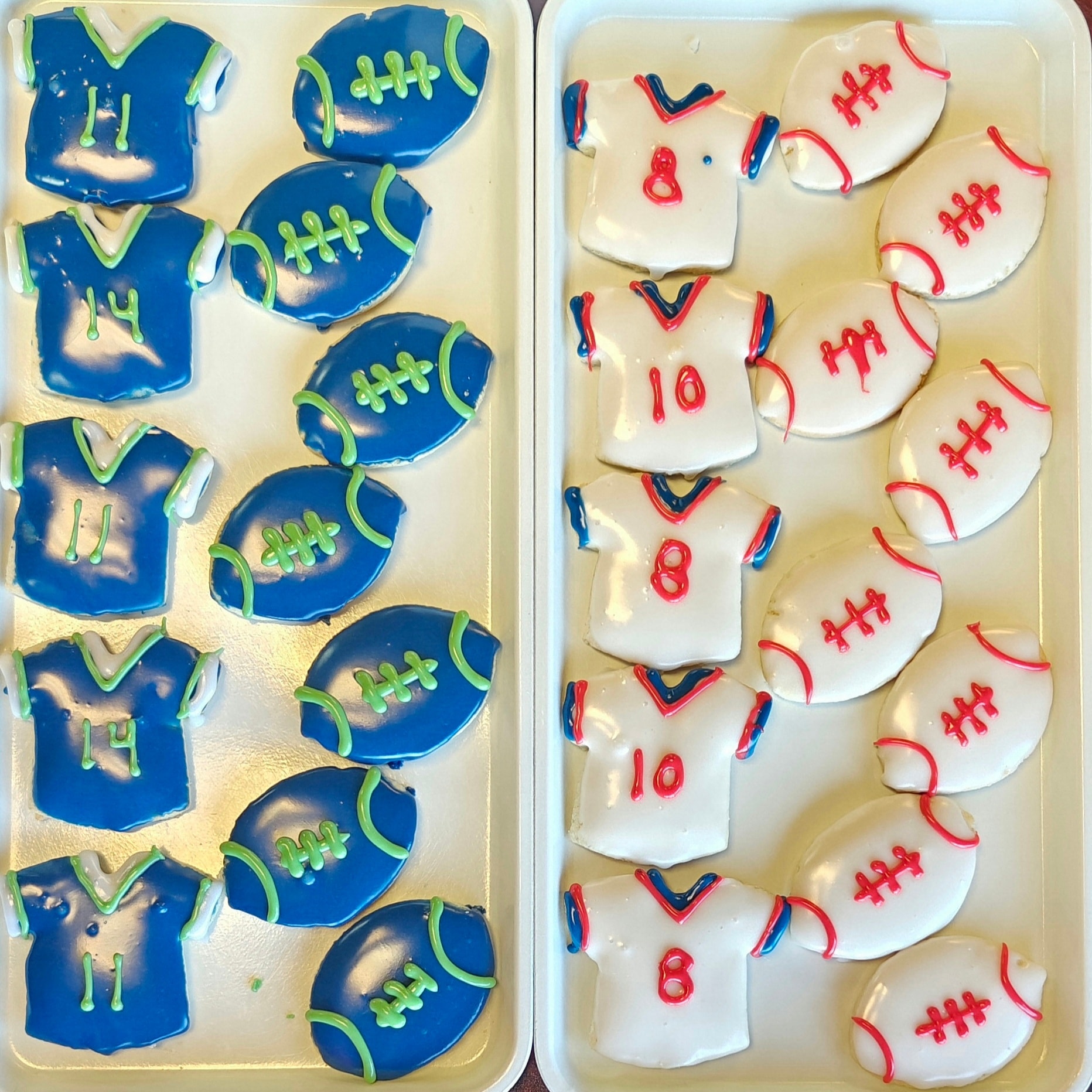 🏈🎉 Game day is calling—and so is the snack table.
We’ve got LOTS of treats ready to power your game day festivities, from sweet to savory and everything in between.
🏟️ Stop in Sunday morning and grab what you need before kickoff—because no watch party is complete without bakery snacks.
Come for the treats, stay for the touchdowns (or commercials 😉).
#senzaglutenfree #gamedaygoodies #superbowlsnacks #glutenfreebakery #sundayfunday